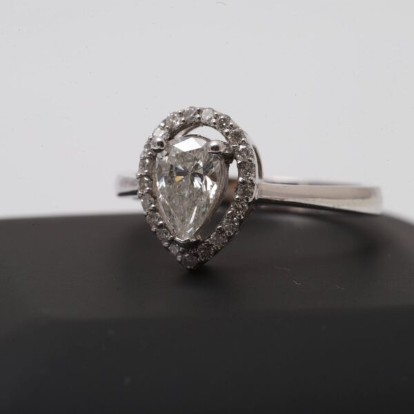 18K White Gold 0.88CT Diamond Ring