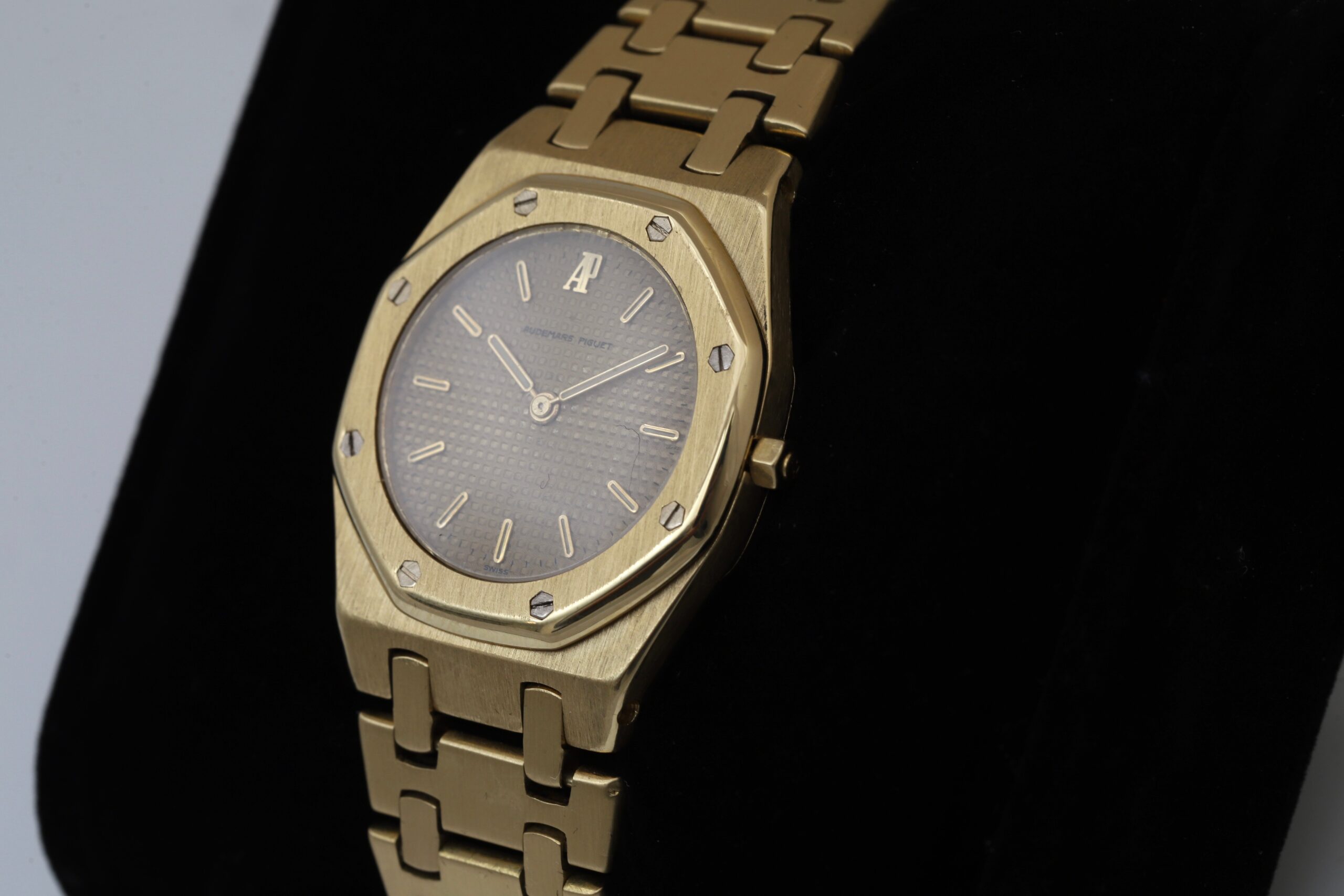 Audemars Piguet Royal Oak Full Yellow Gold 30mm Quartz Watch
