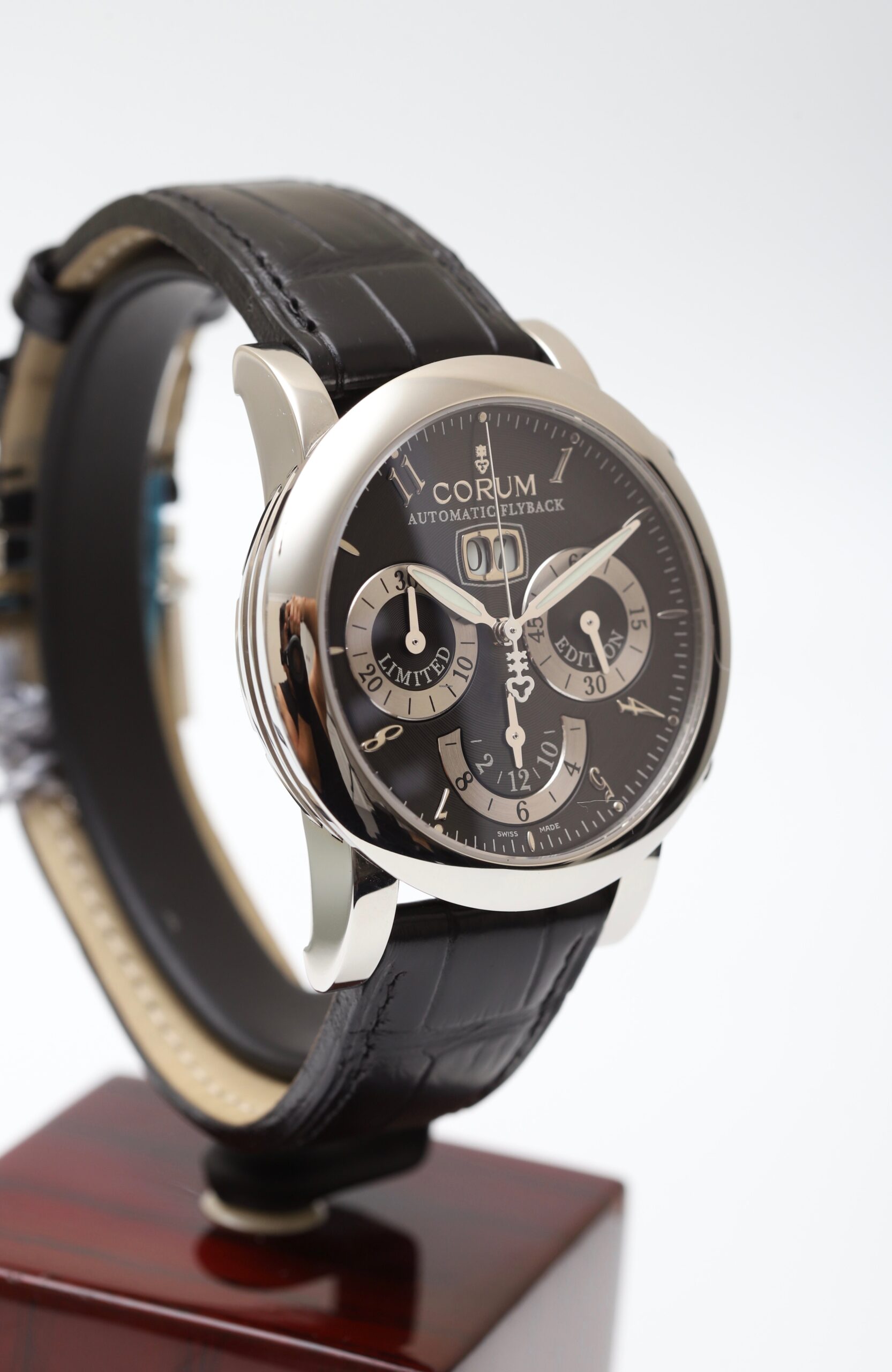 Corum Classic Flyback Automatic Chronograph 42mm Mens Watch