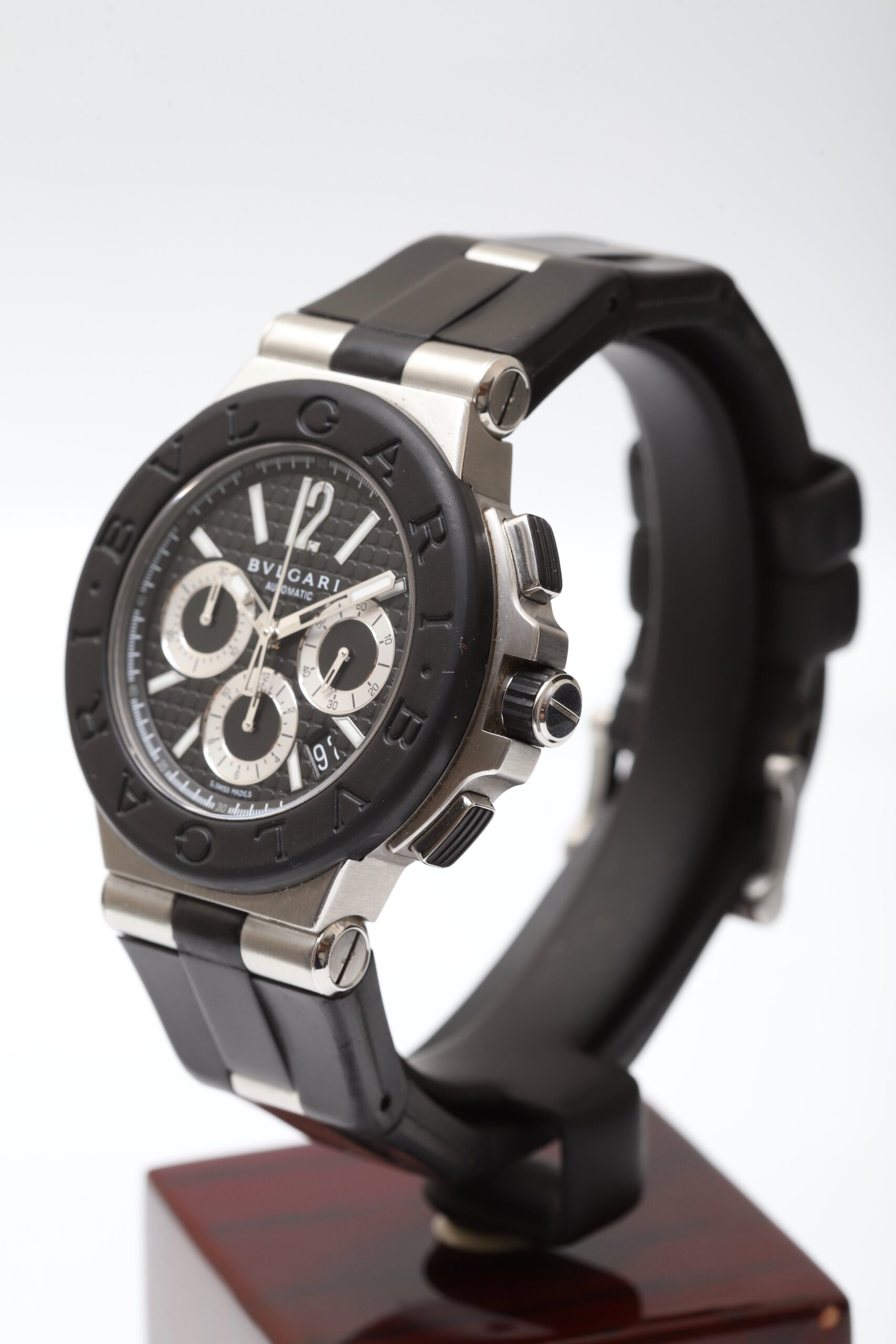 Bulgari Diagono Black Carbon Dial Chronograph 42mm Automatic Bulgari Diagono Black Carbon Dial Chronograph 42mm Automatic