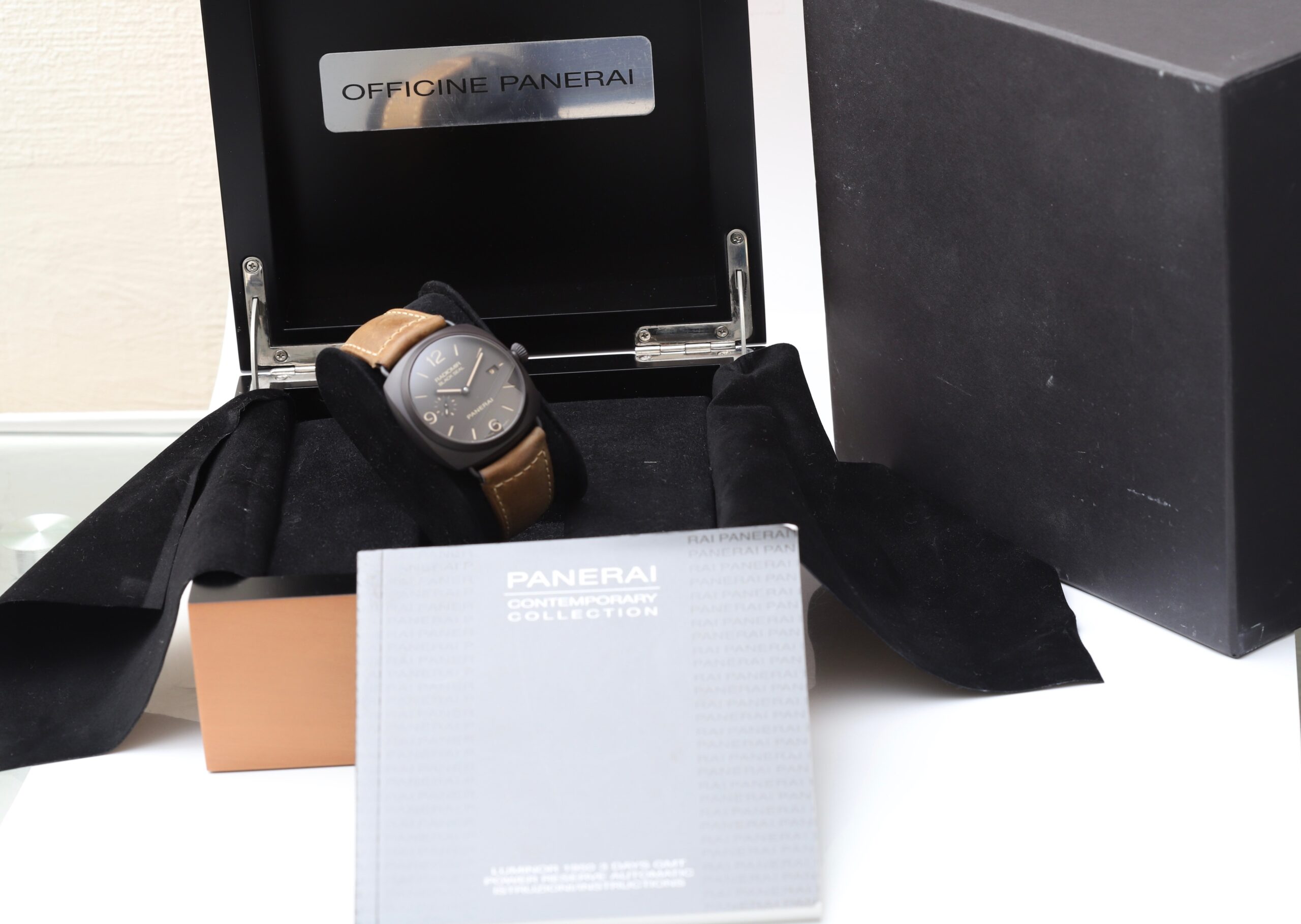 Panerai Radiomir Black Seal Pam00505 Composite 45MM Automatic Watch