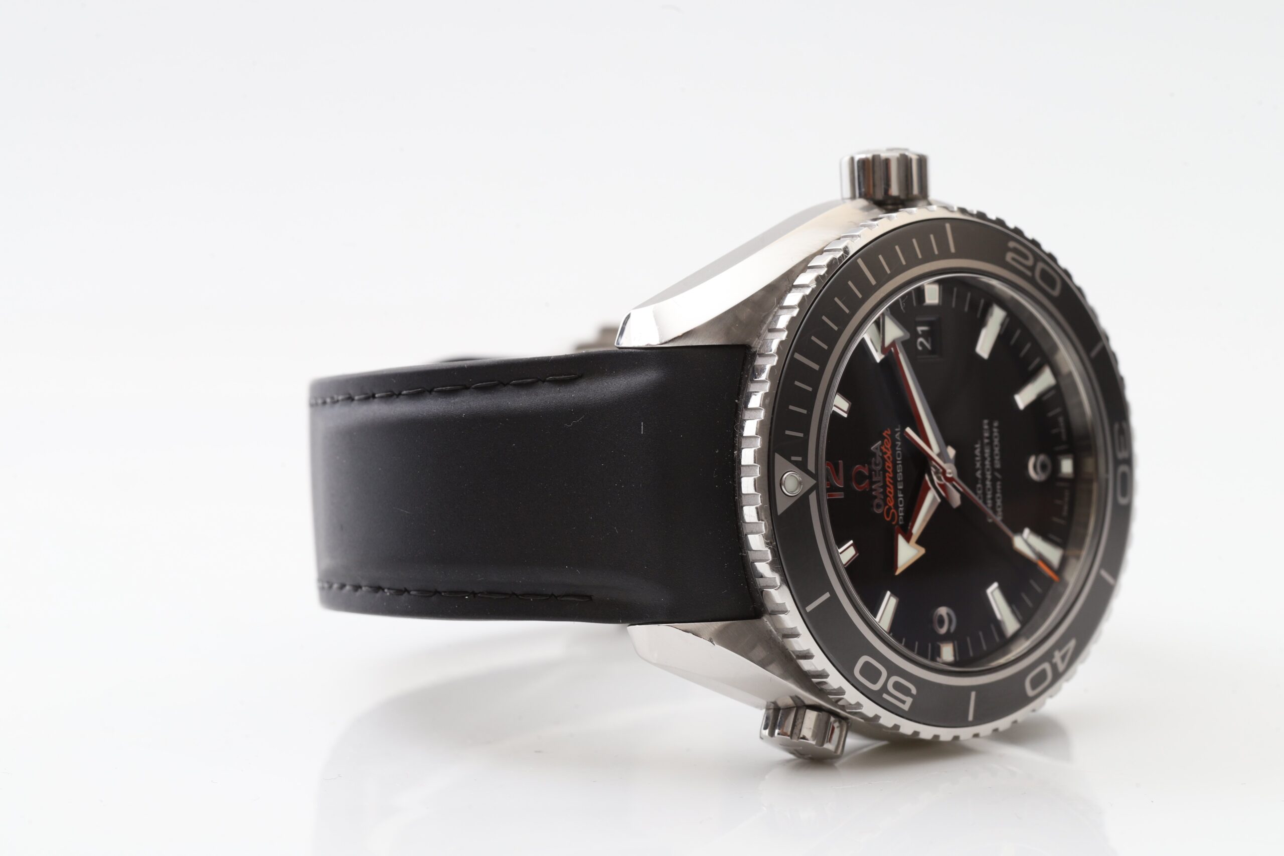 Omega Seamaster Planet Ocean Large 45.5mm Cal.8500 Automatic