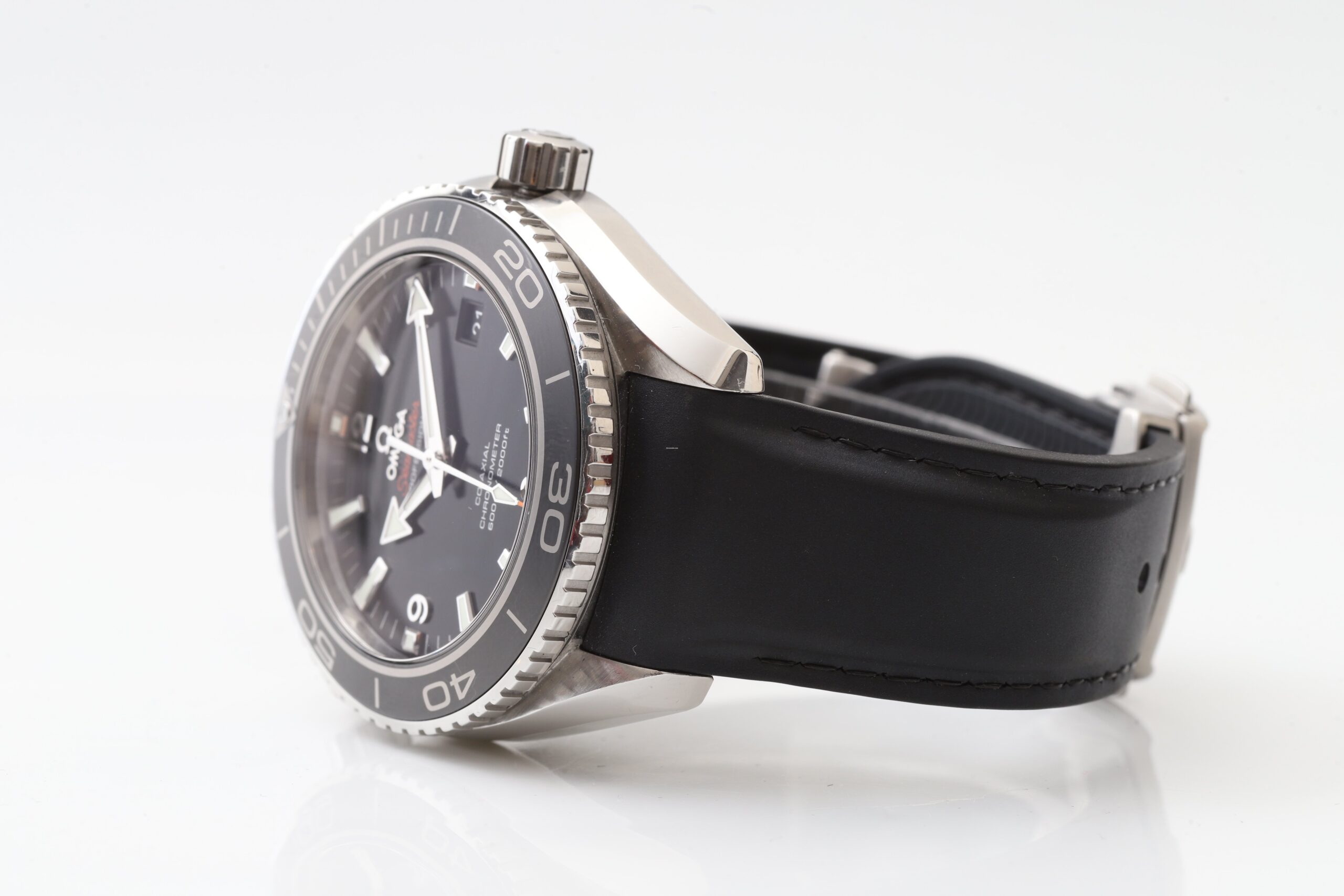 Omega Seamaster Planet Ocean Large 45.5mm Cal.8500 Automatic