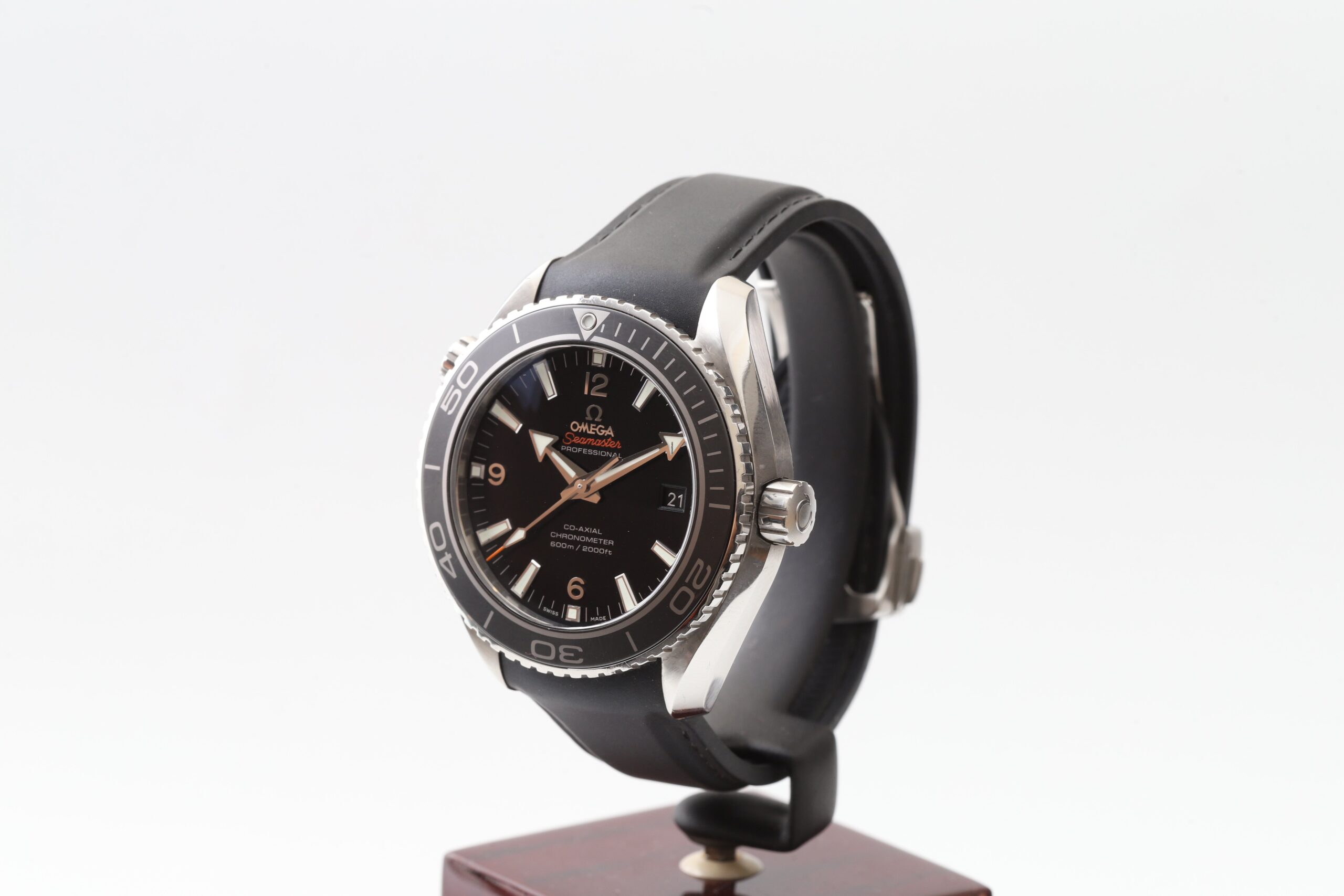 Omega Seamaster Planet Ocean Large 45.5mm Cal.8500 Automatic