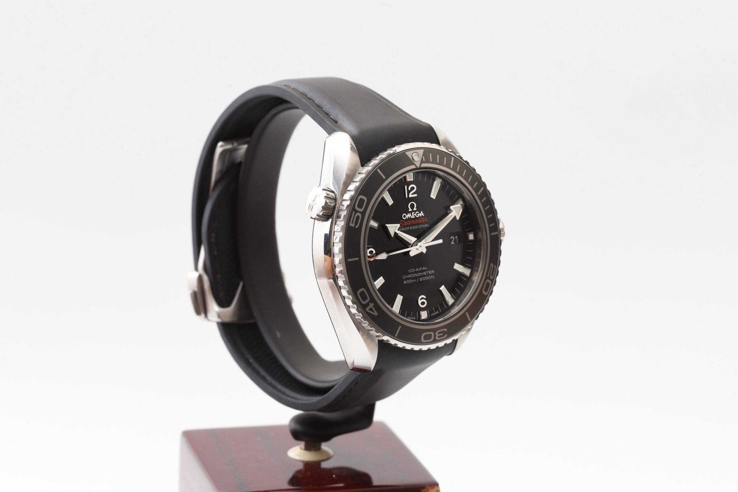 Omega Seamaster Planet Ocean Large 45.5mm Cal.8500 Automatic