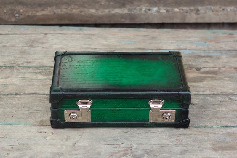 Petra Scripto Patina Green Watch Case for 8 Watches