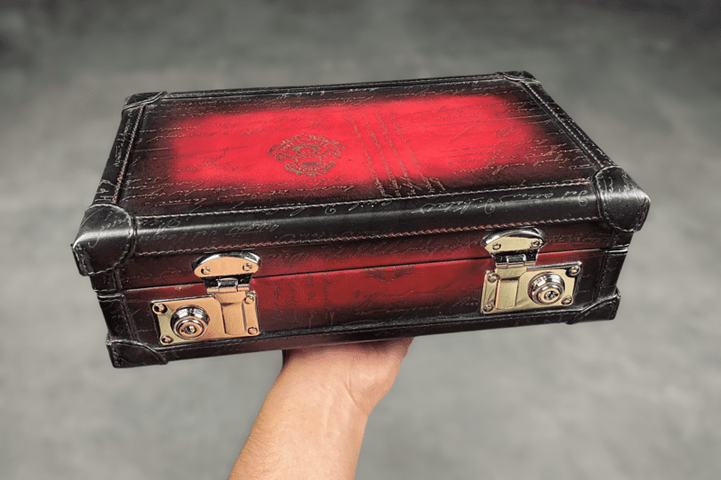 Petra Scripto Patina Red Watch Case for 8 Watches