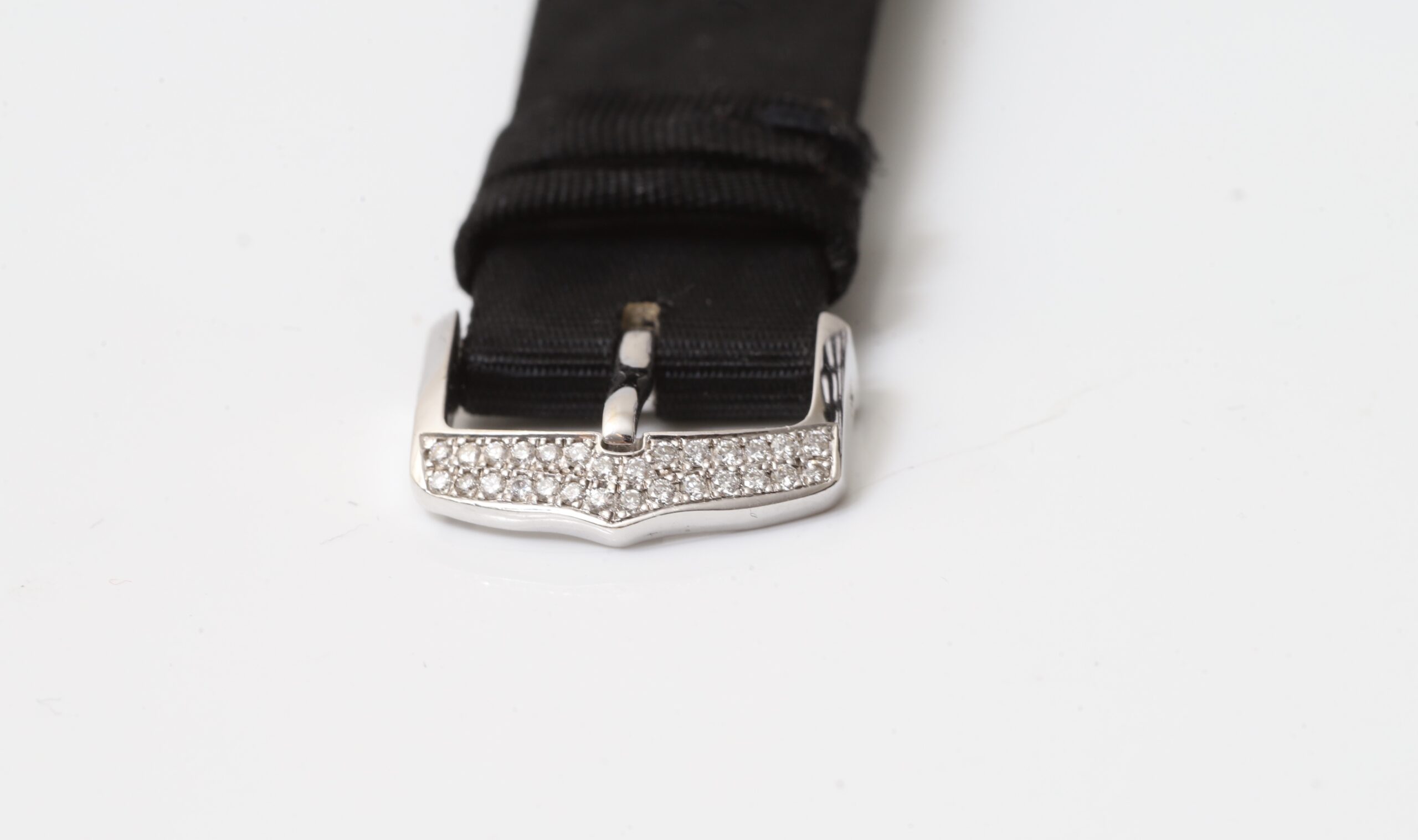 Kern Les Briolettes Pearl Drops 18k White Gold Diamonds Kern Les Briolettes Pearl Drops 18k White Gold Diamonds