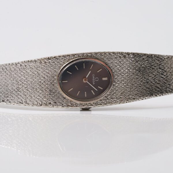 Omega Vintage 18k White Gold Manual Wind Blue Face 1960s Circa