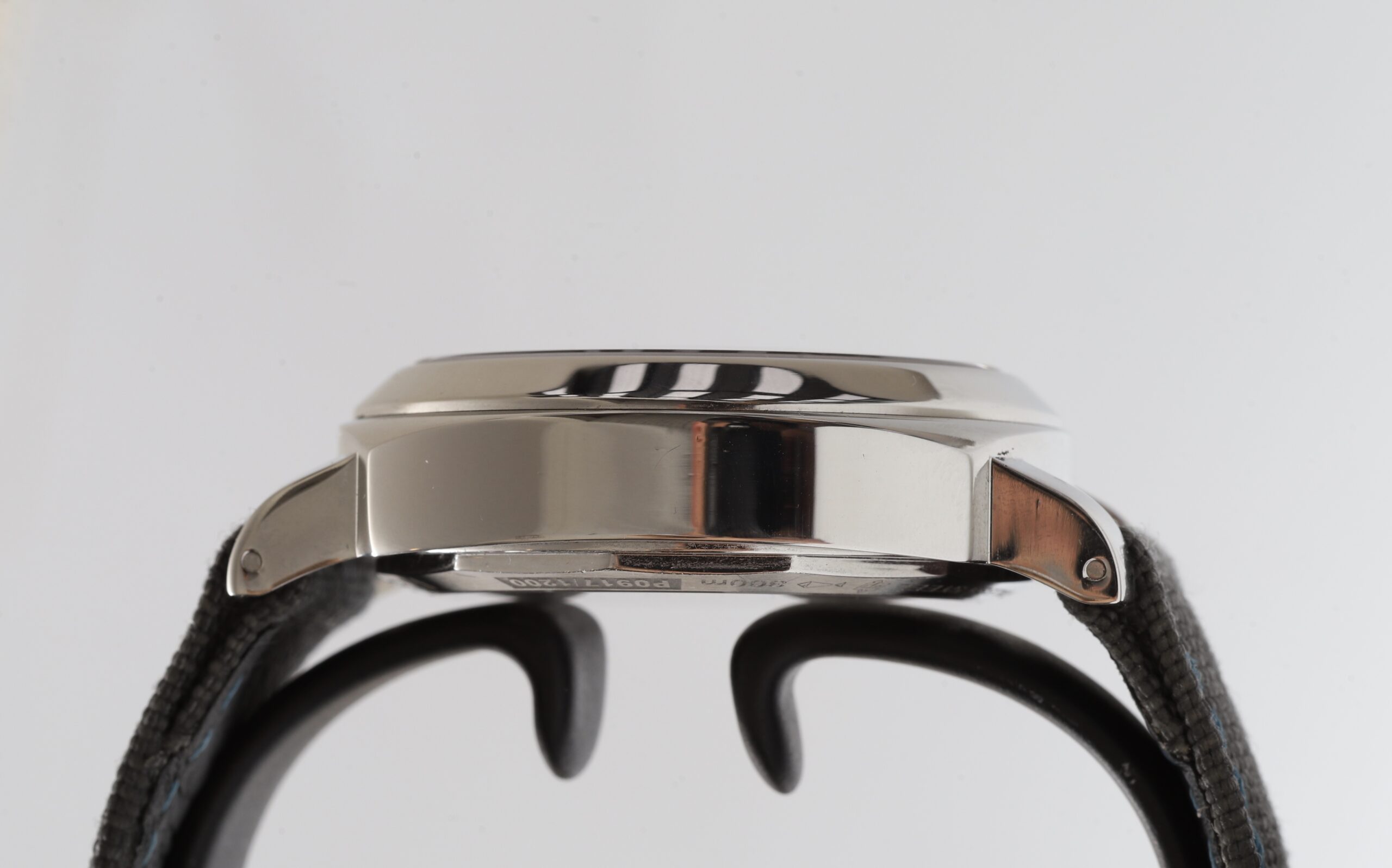 Panerai Luminor Base 44mm PAM00112 Manual Wind 56 Hours