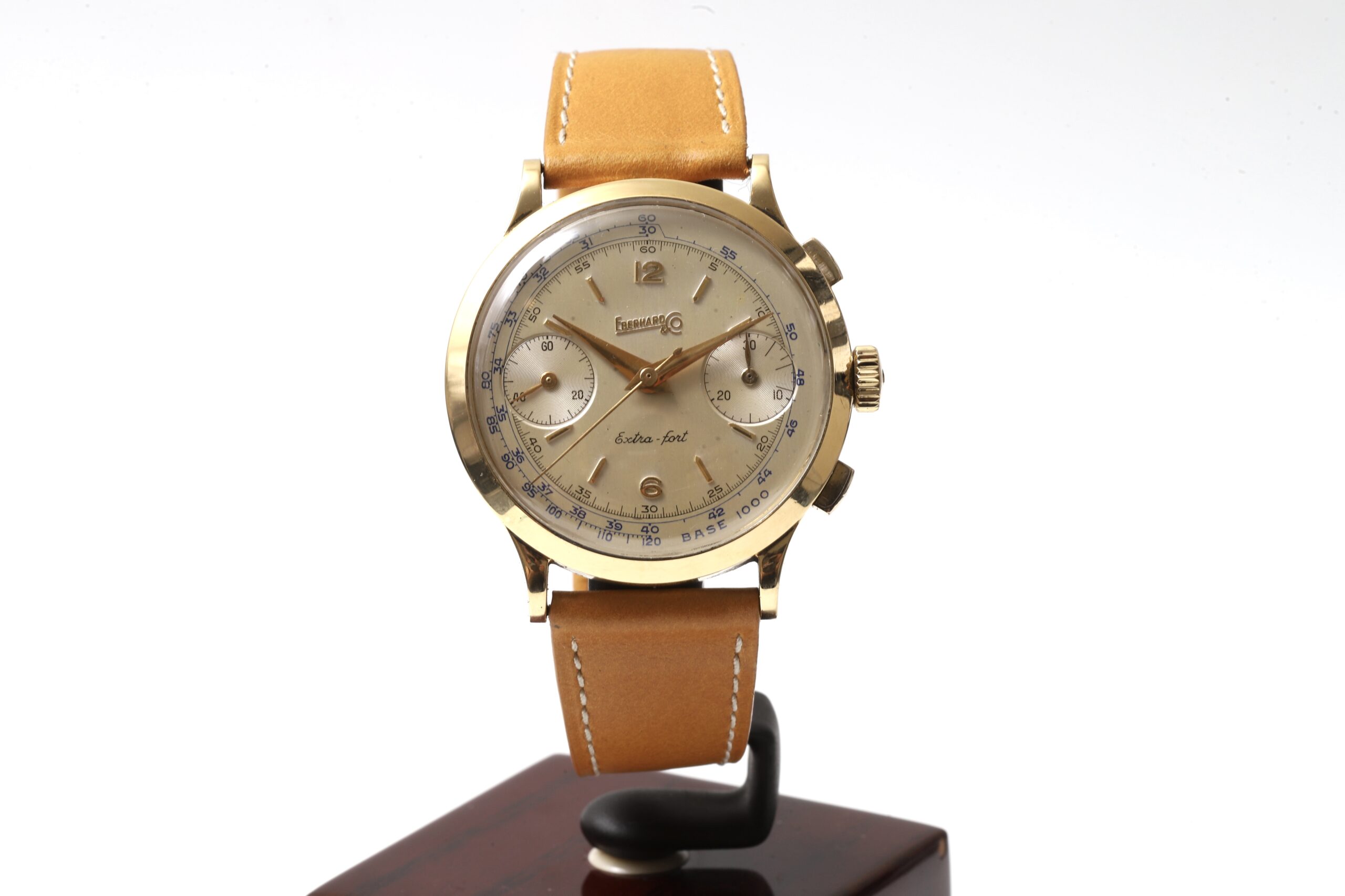 Eberhard & Co. Extra-fort 18k Yellow Gold