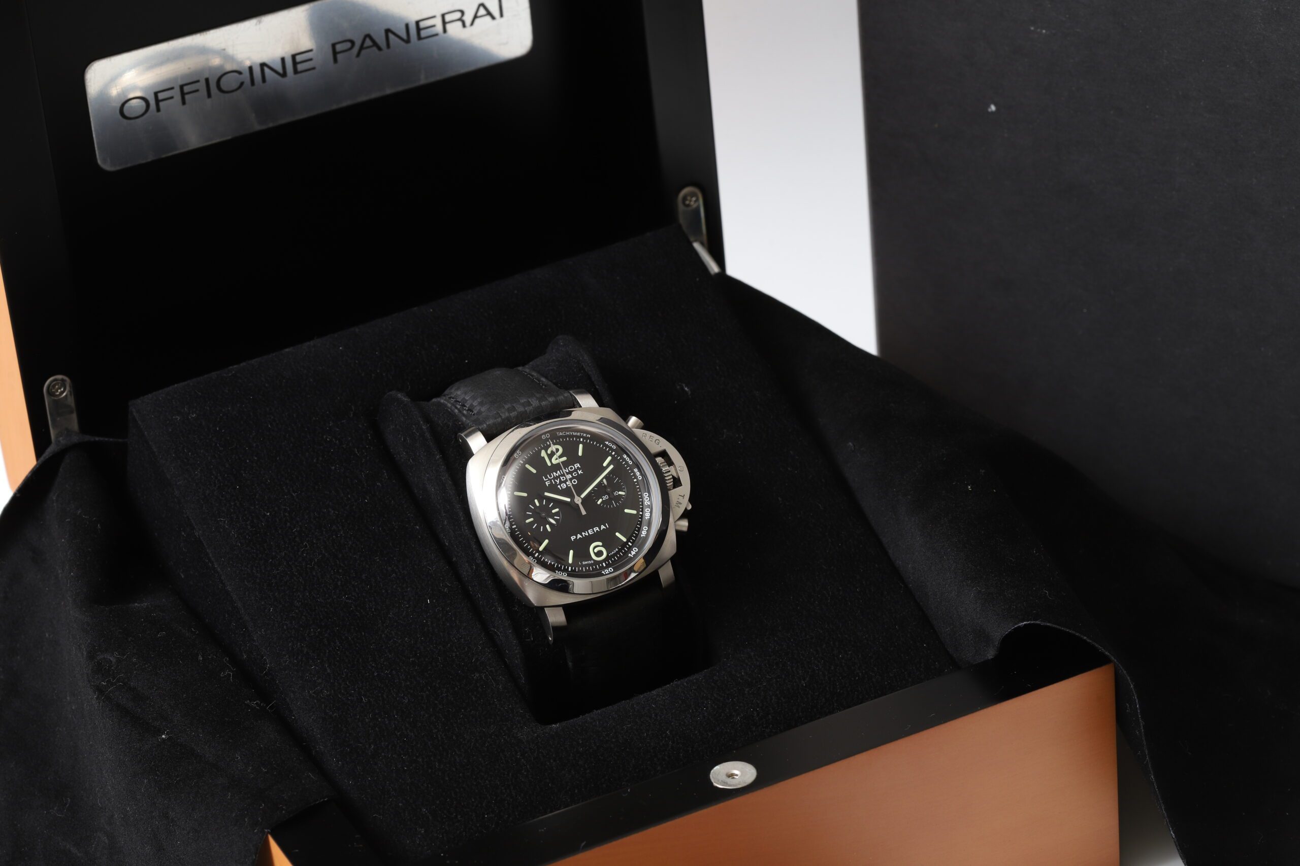 Panerai Luminor 1950 Flyback PAM00212 Chronograph 44mm