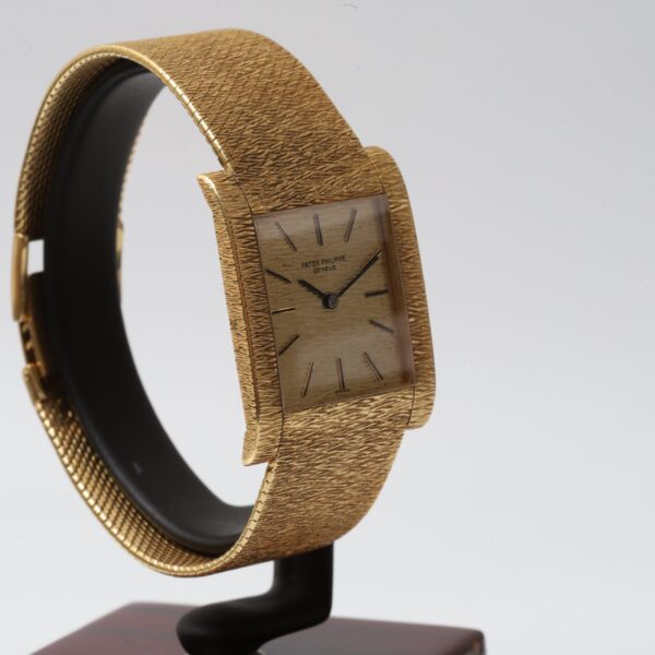 Patek Philippe Gondolo 18k Yellow Gold 26.5mm Mechanic Vintage 70’s Circa Watch