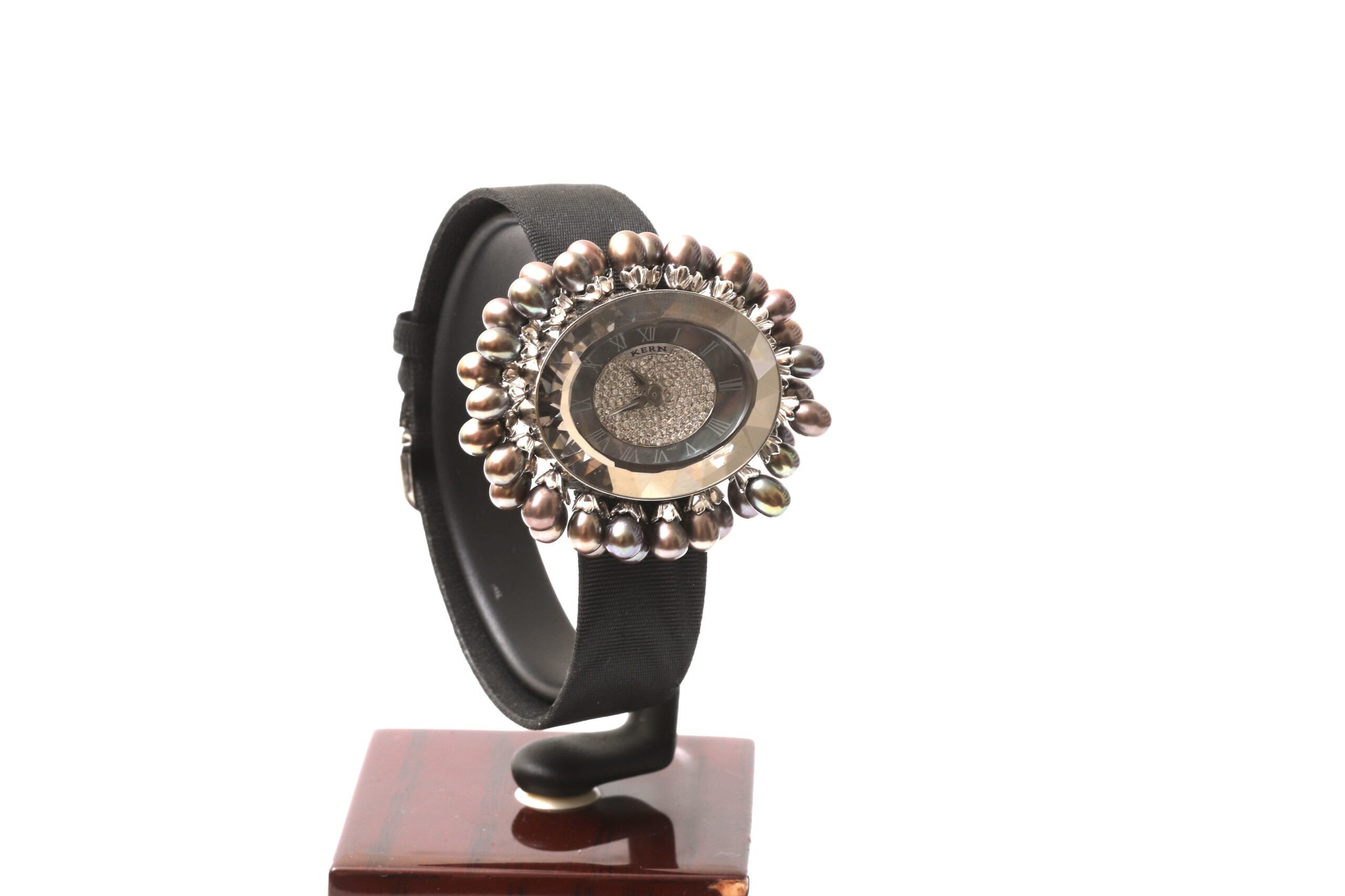 Kern Les Briolettes Pearl Drops 18k White Gold Diamonds Kern Les Briolettes Pearl Drops 18k White Gold Diamonds