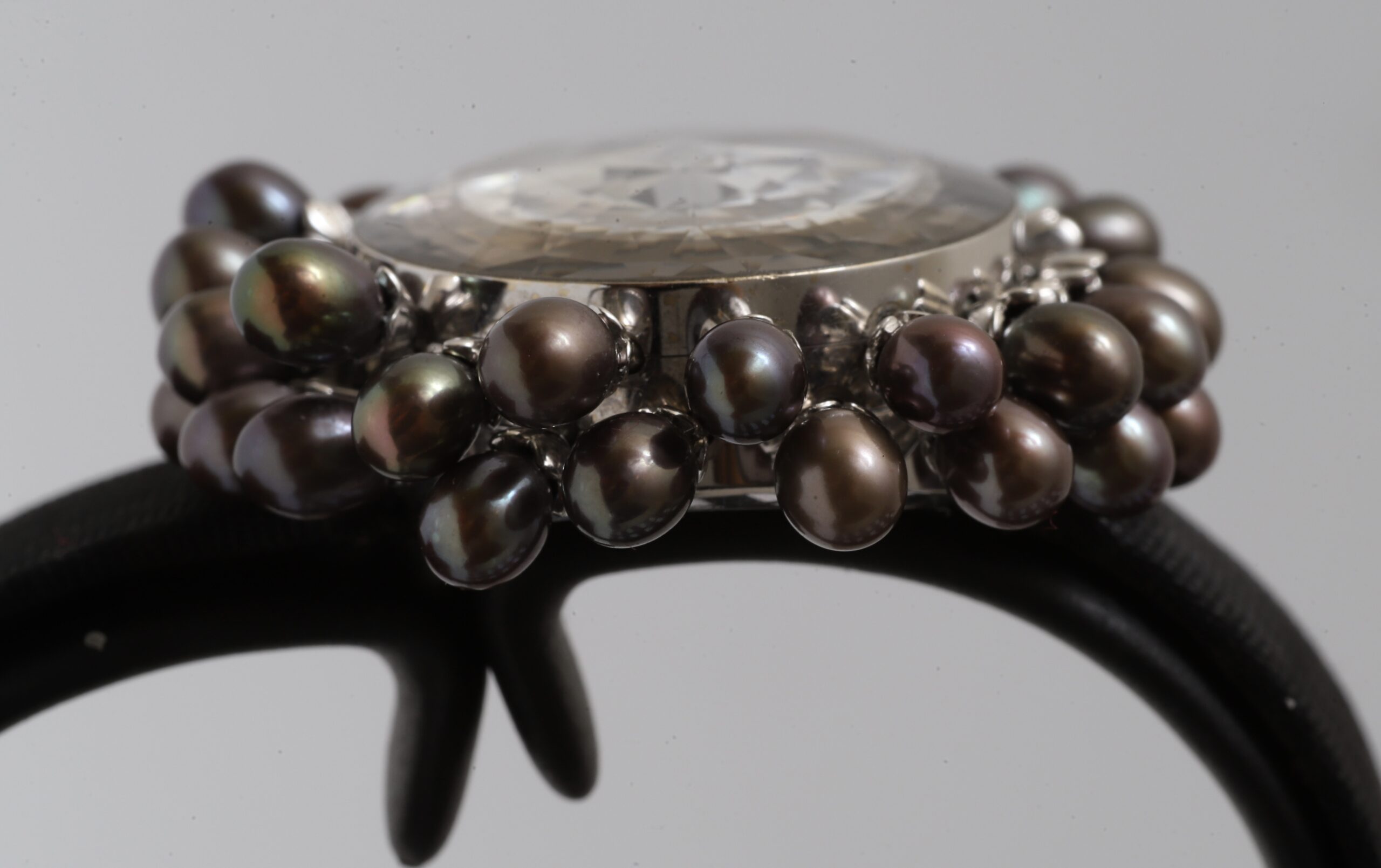 Kern Les Briolettes Pearl Drops 18k White Gold Diamonds Kern Les Briolettes Pearl Drops 18k White Gold Diamonds