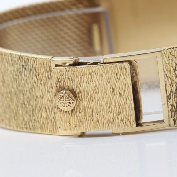 Patek Philippe Gondolo 18k Yellow Gold 26.5mm Mechanic Vintage 70’s Circa Watch