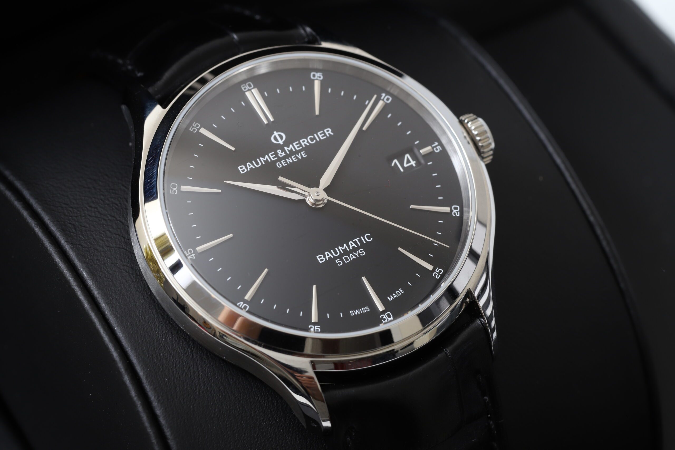 Baume & Mercier Clifton Baumatic 40mm Automatic Watch Baume & Mercier Clifton Baumatic 40mm Automatic Watch