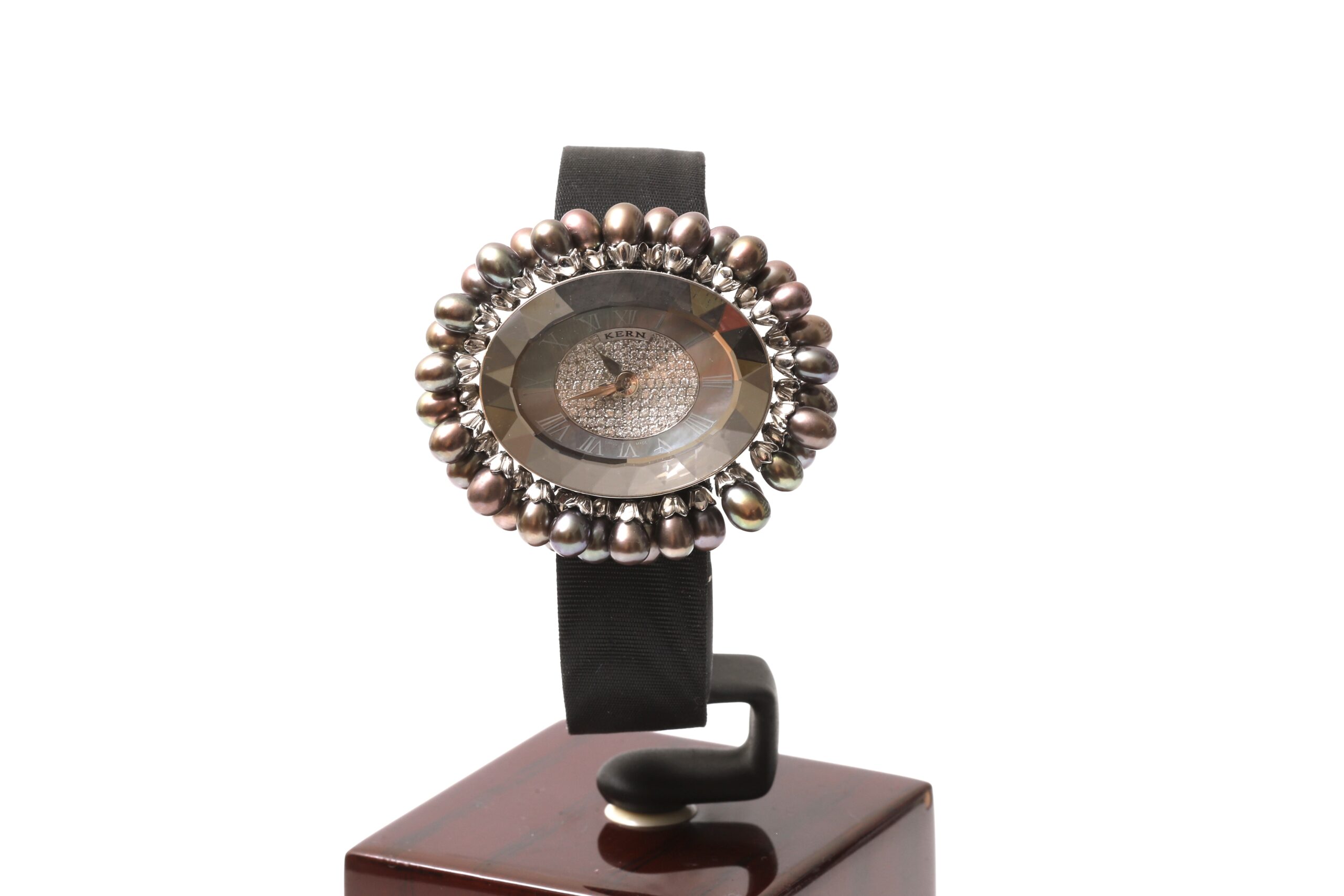 Kern Les Briolettes Pearl Drops 18k White Gold Diamonds Kern Les Briolettes Pearl Drops 18k White Gold Diamonds