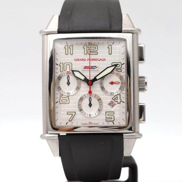 Girard Perregaux Vintage 1945 XXL 100pcs Limited Edition Chronograph