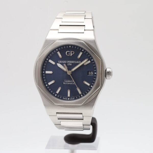 Girard Perregaux Laureato 42mm Automatic Blue Dial