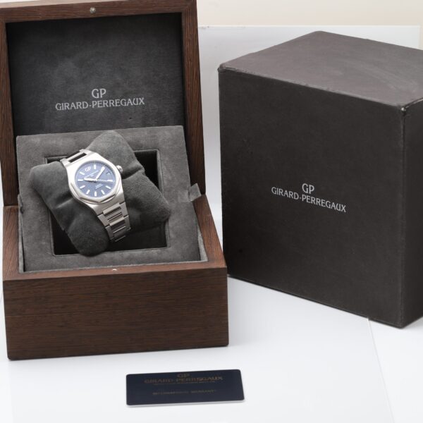 Girard Perregaux Laureato 42mm Automatic Blue Dial