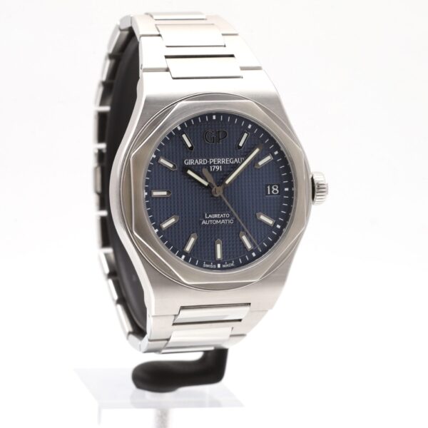 Girard Perregaux Laureato 42mm Automatic Blue Dial