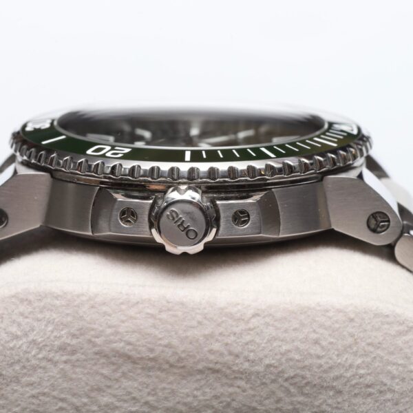 Oris Aquis Date Green Ceramic 43mm Stainless Steel Box Papers Excellent Condition