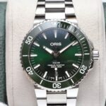 Oris Aquis Date Green Ceramic 43mm Stainless Steel Box Papers Excellent Condition