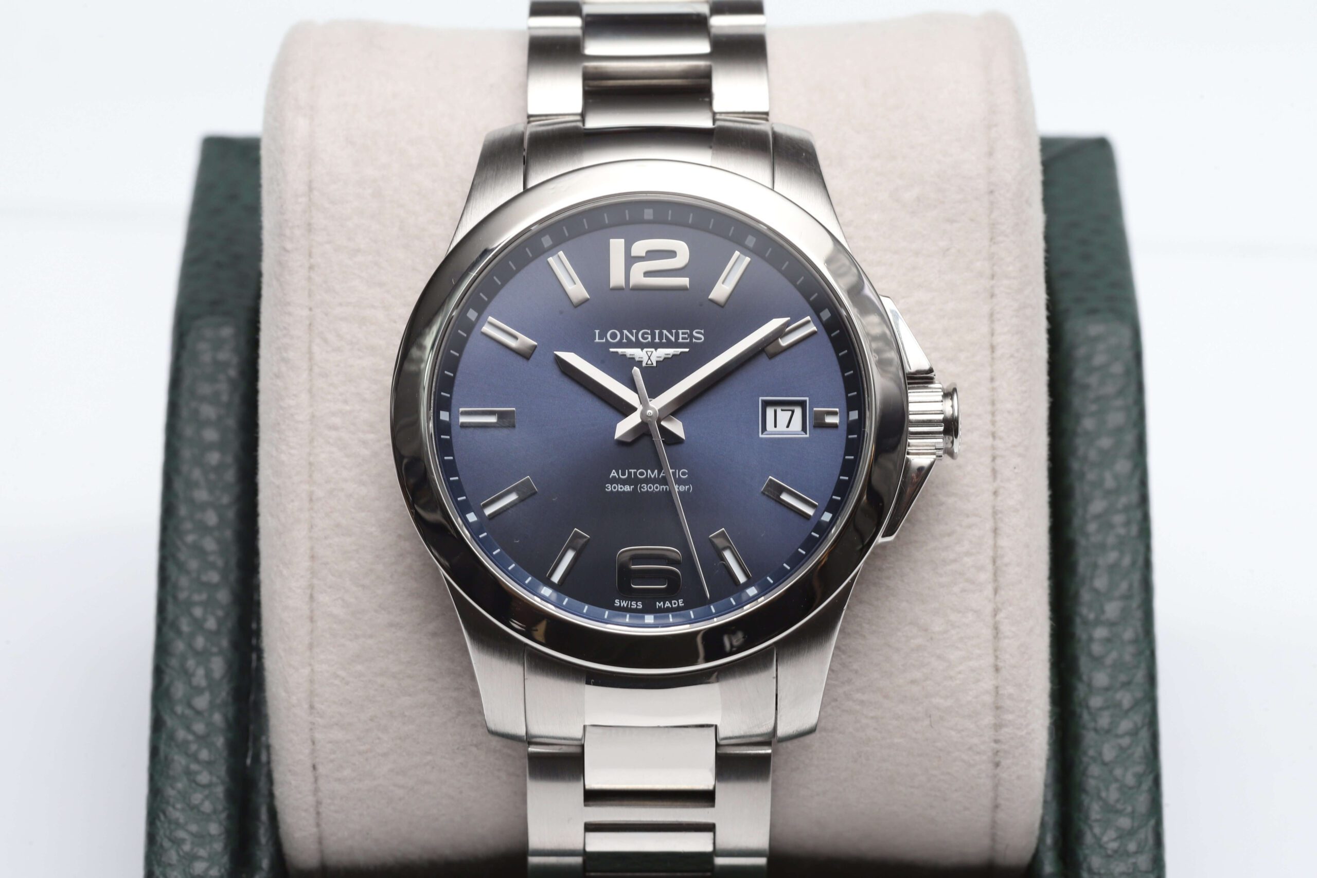Longines Blue Dial Stainless Steel Conquest 39mm Automatic Box & Papers Excellent Condition