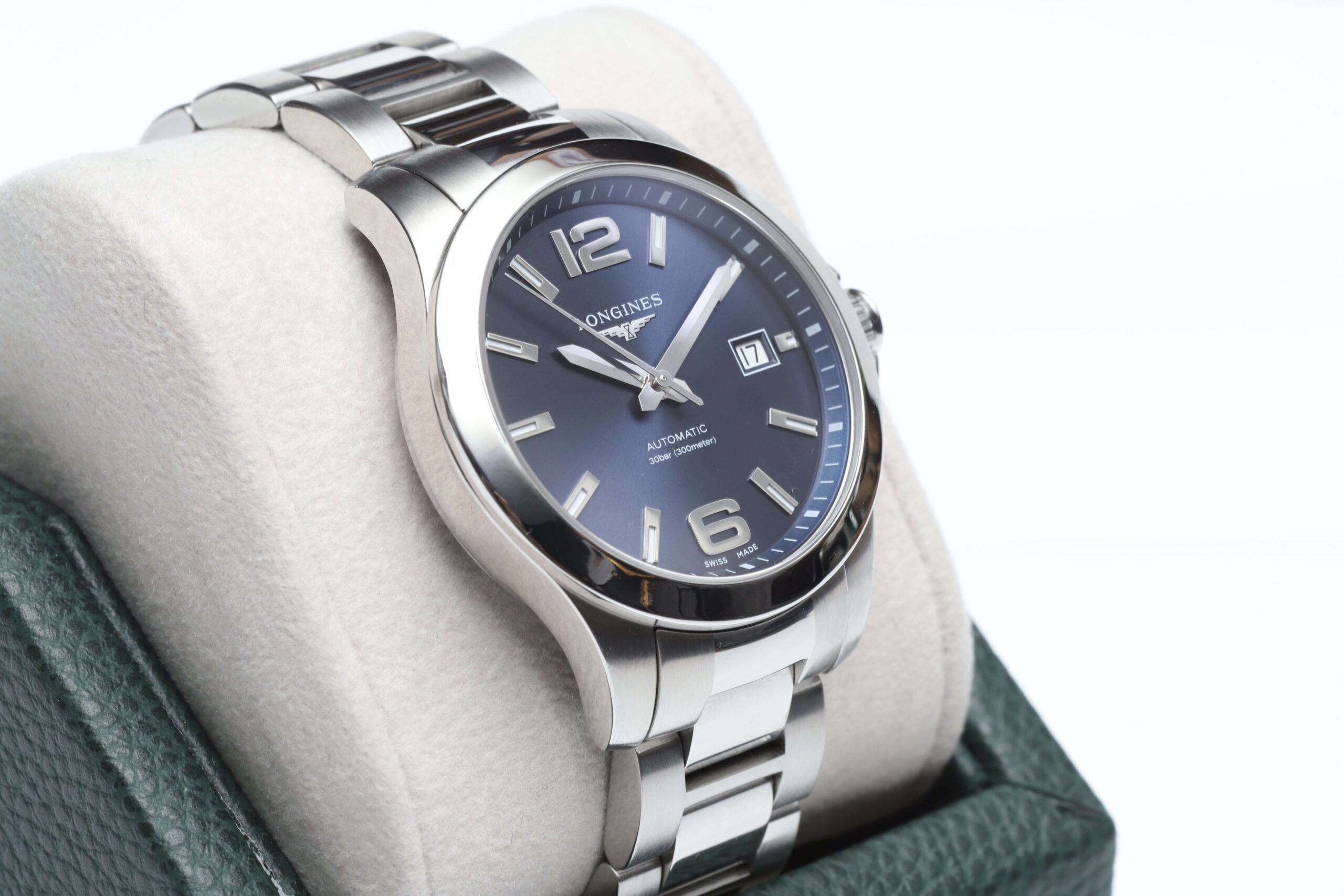 Longines Blue Dial Stainless Steel Conquest 39mm Automatic Box & Papers Excellent Condition