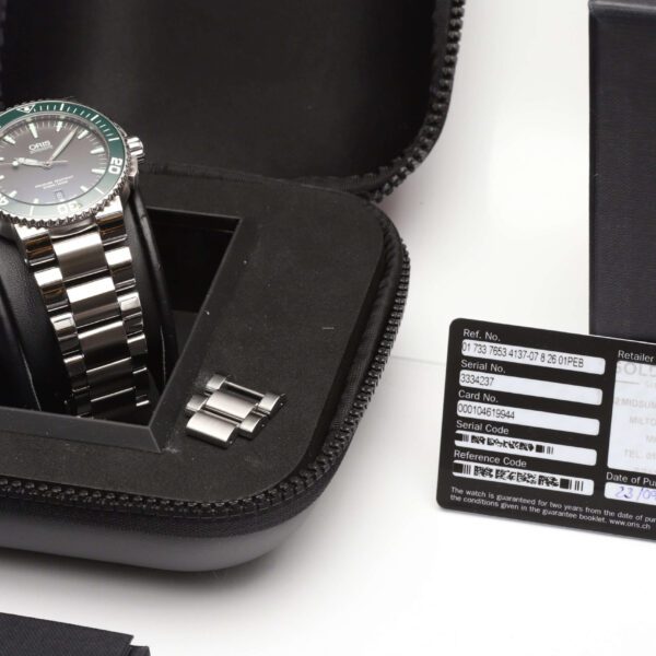 Oris Aquis Date Green Ceramic Bezel Automatic 43mm Diver Watch Box & Papers