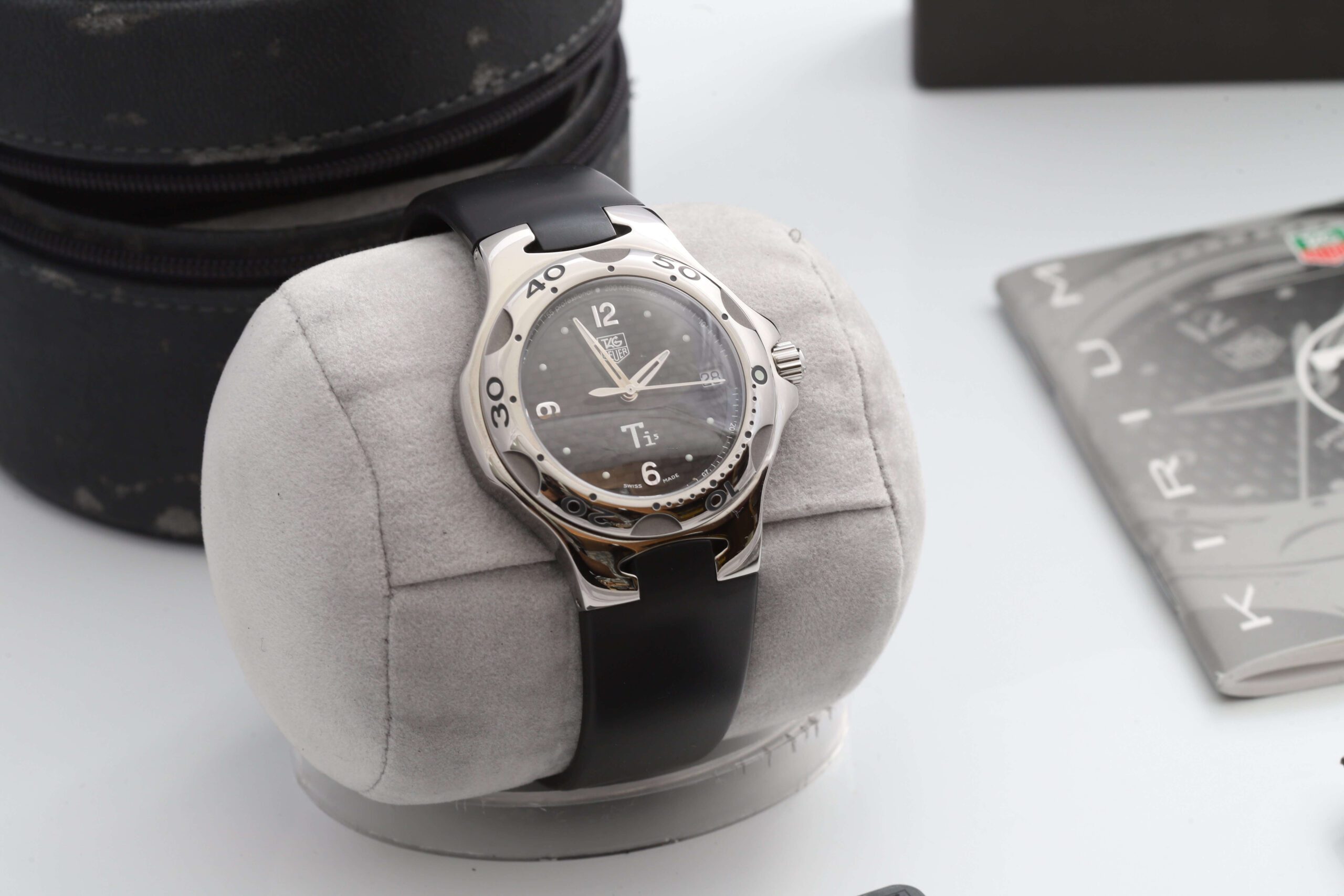 19671591-9lo6v3142culxb7vjjna8ft6-Zoom TAG Heuer Kirium Ti5 Carbon Dial 37mm