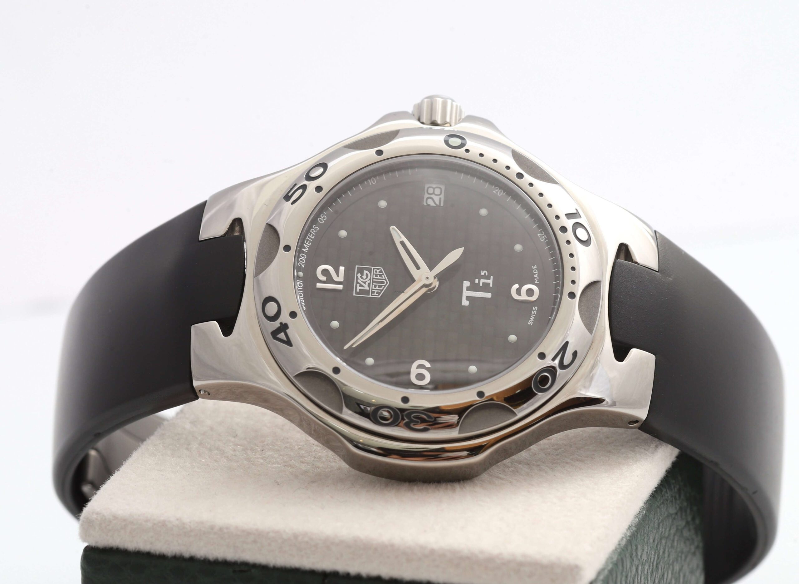 TAG Heuer Kirium Ti5 Carbon Dial 37mm TAG Heuer Kirium Ti5 Carbon Dial 37mm