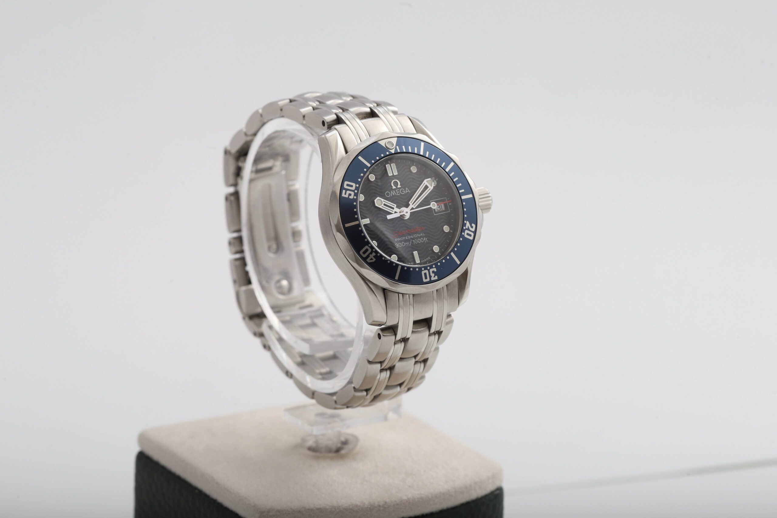 Omega Seamaster 300m Quartz 28mm Watch Omega Seamaster 300m Quartz 28mm Watch