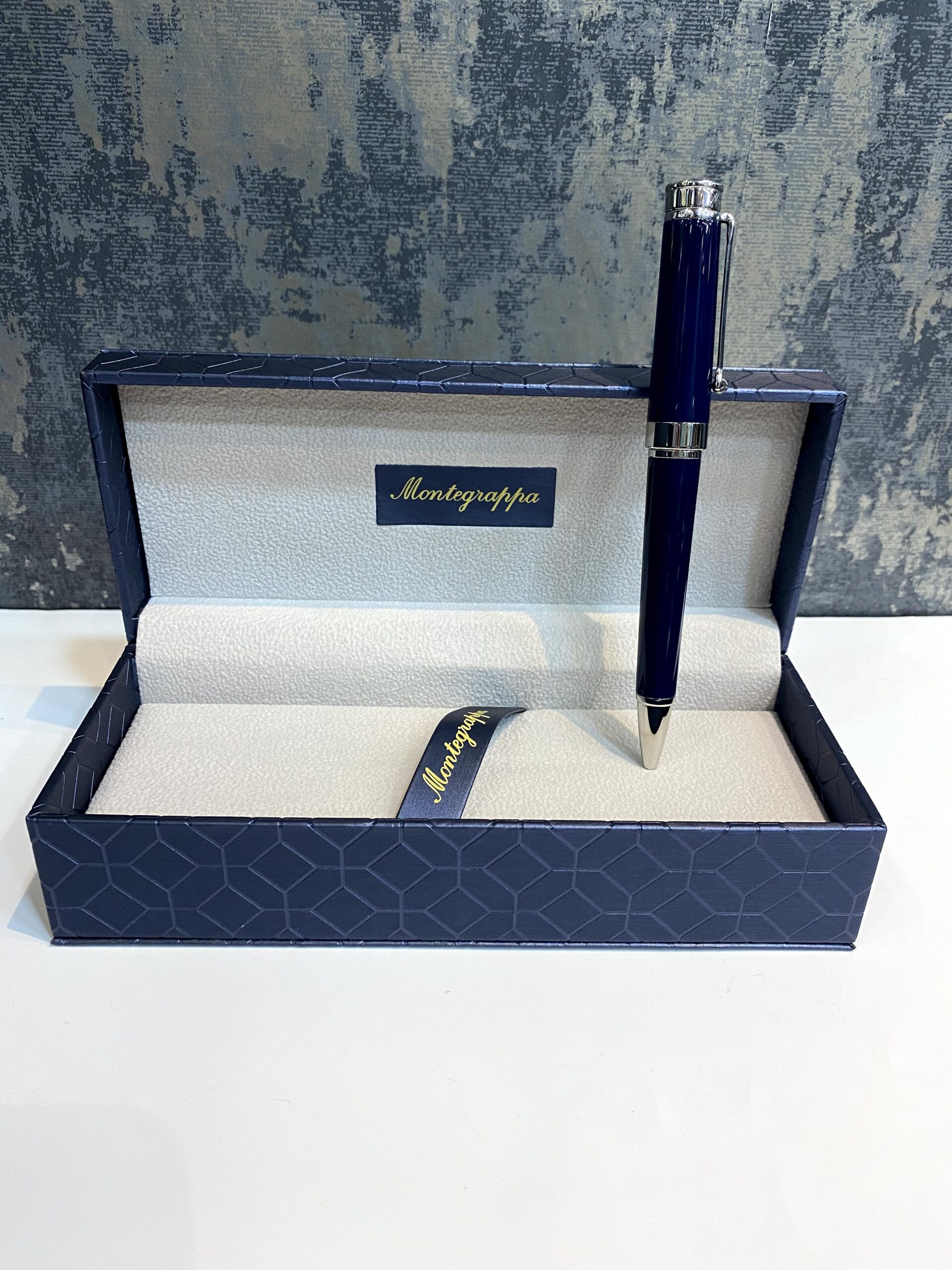 Montegrappa Parola Nevy Blue Ball Pen