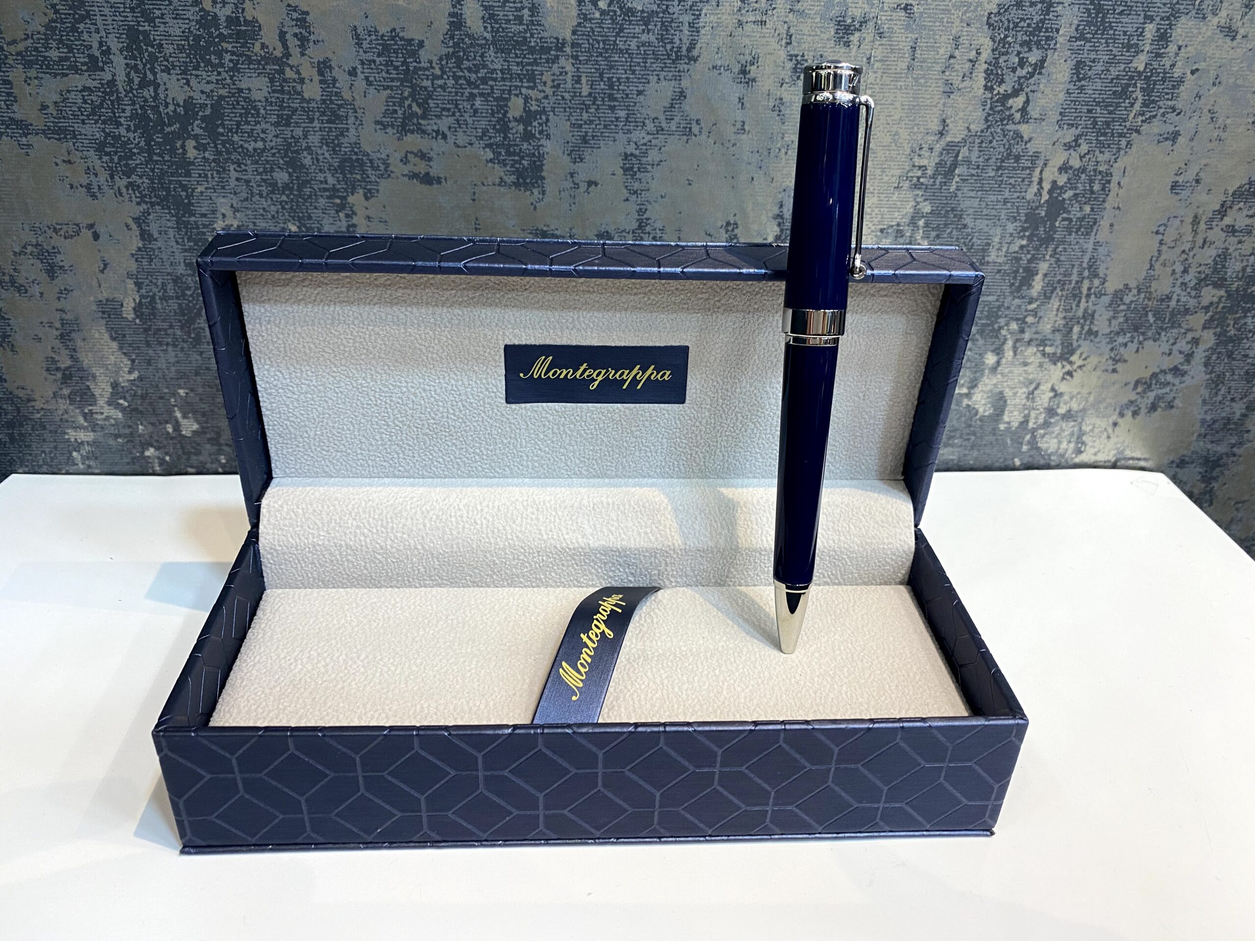 Montegrappa Parola Nevy Blue Ball Pen