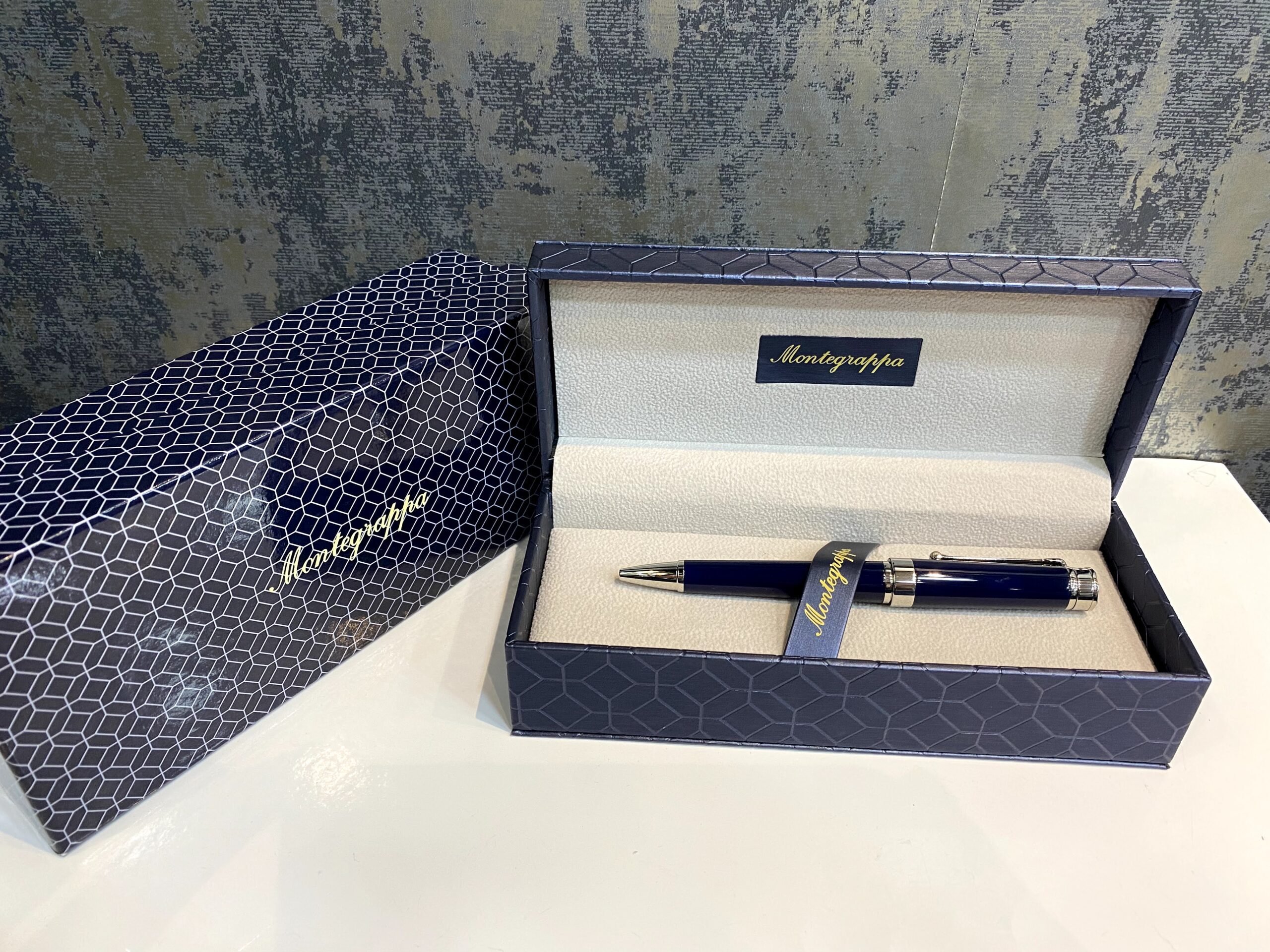 Montegrappa Parola Nevy Blue Ball Pen