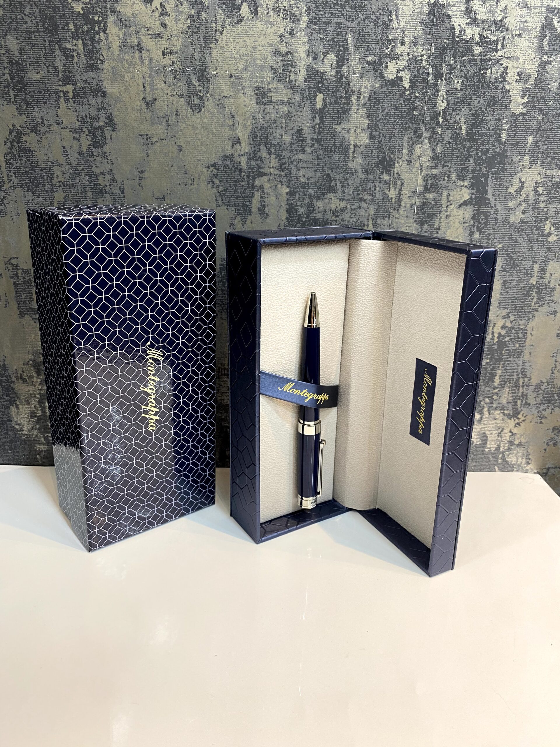 Montegrappa Parola Nevy Blue Ball Pen