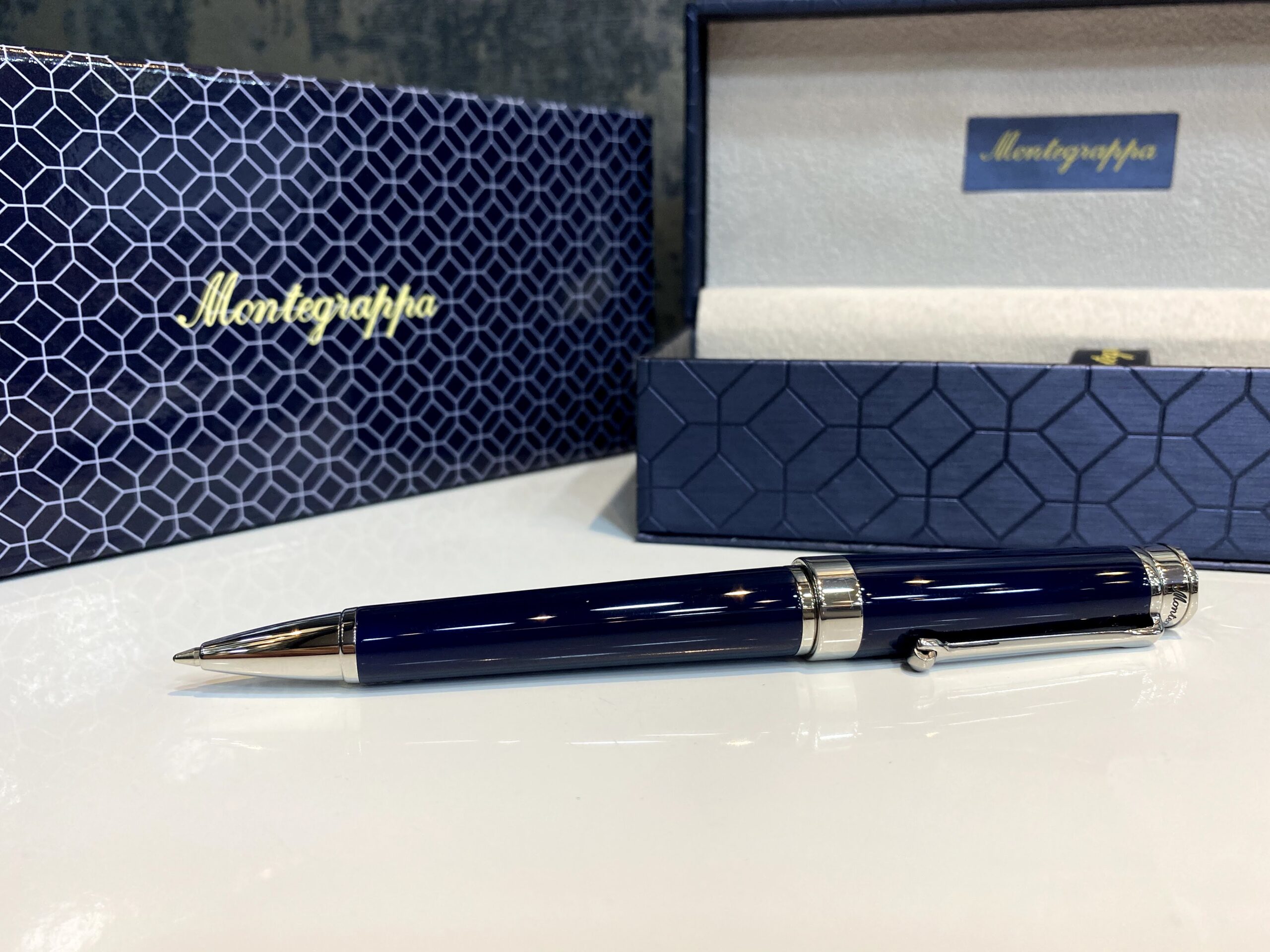 Montegrappa Parola Nevy Blue Ball Pen