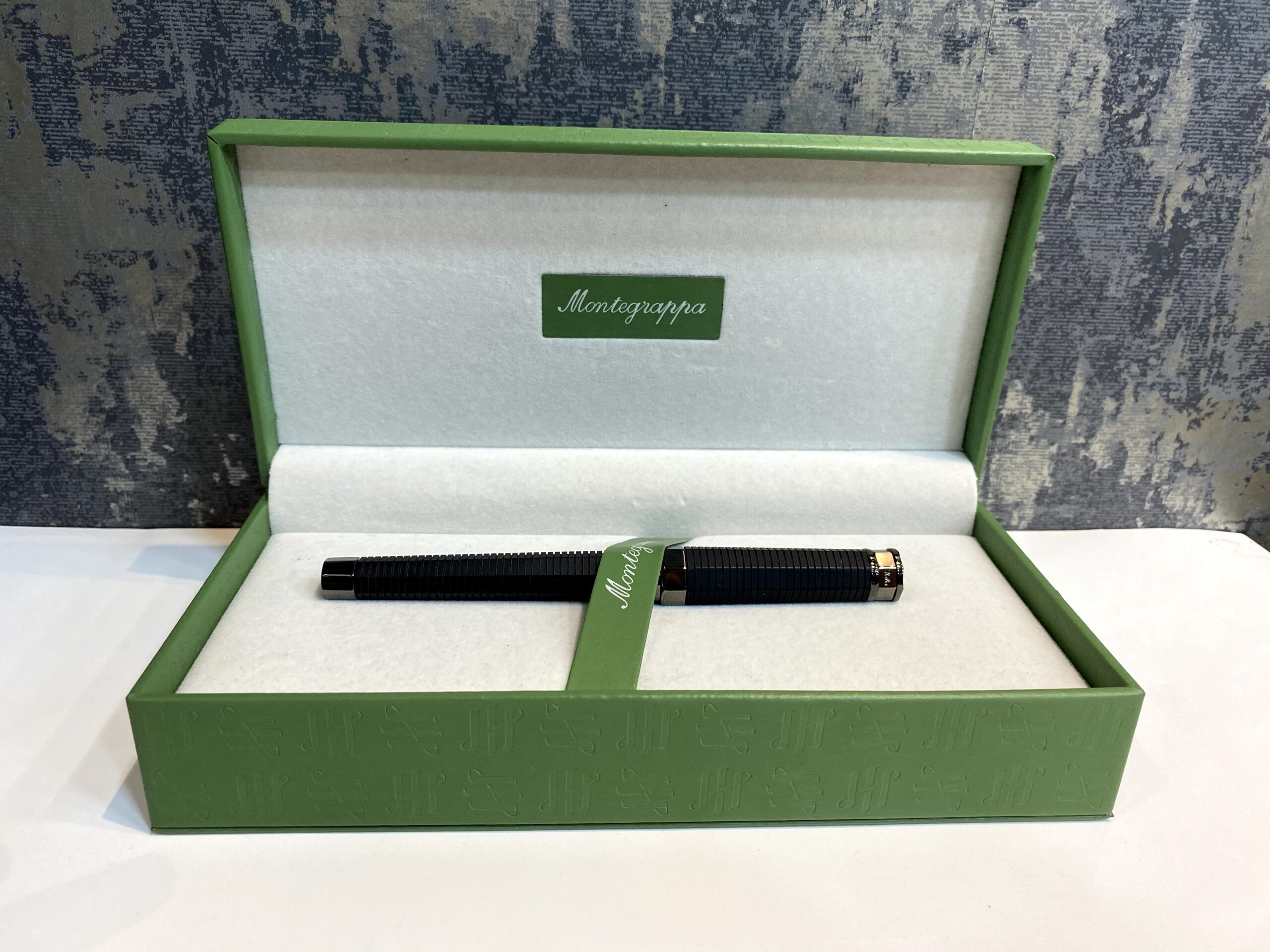 Montegrappa Nerouno Linea Rollerball Pen