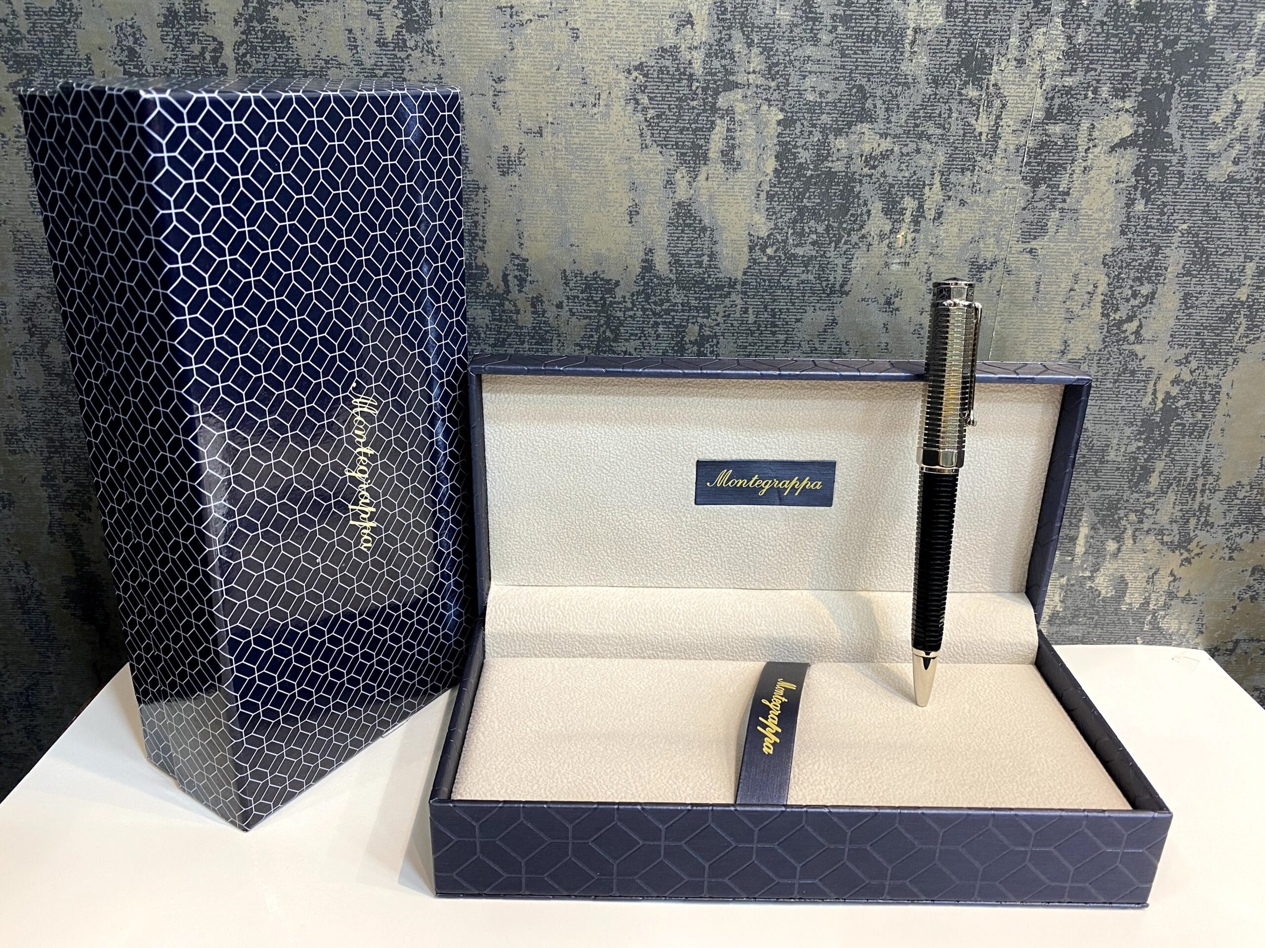 Montegrappa Nerouno Duetto Ballpoint pen