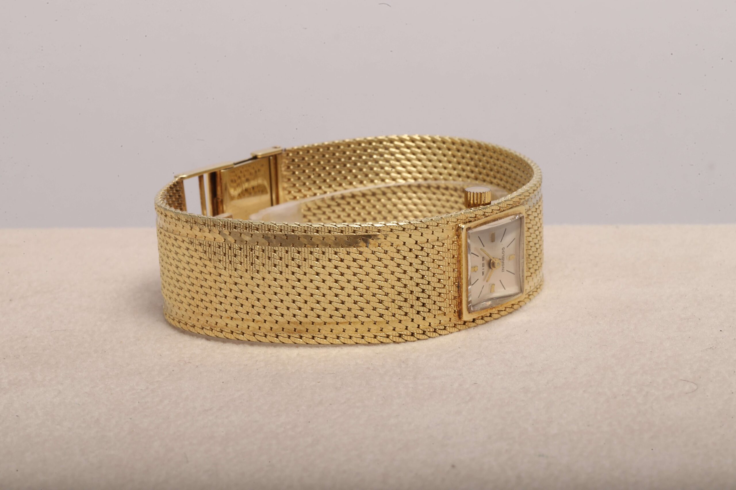 Zico 14ct Yellow Gold Hand Wound Zico Women's Watch