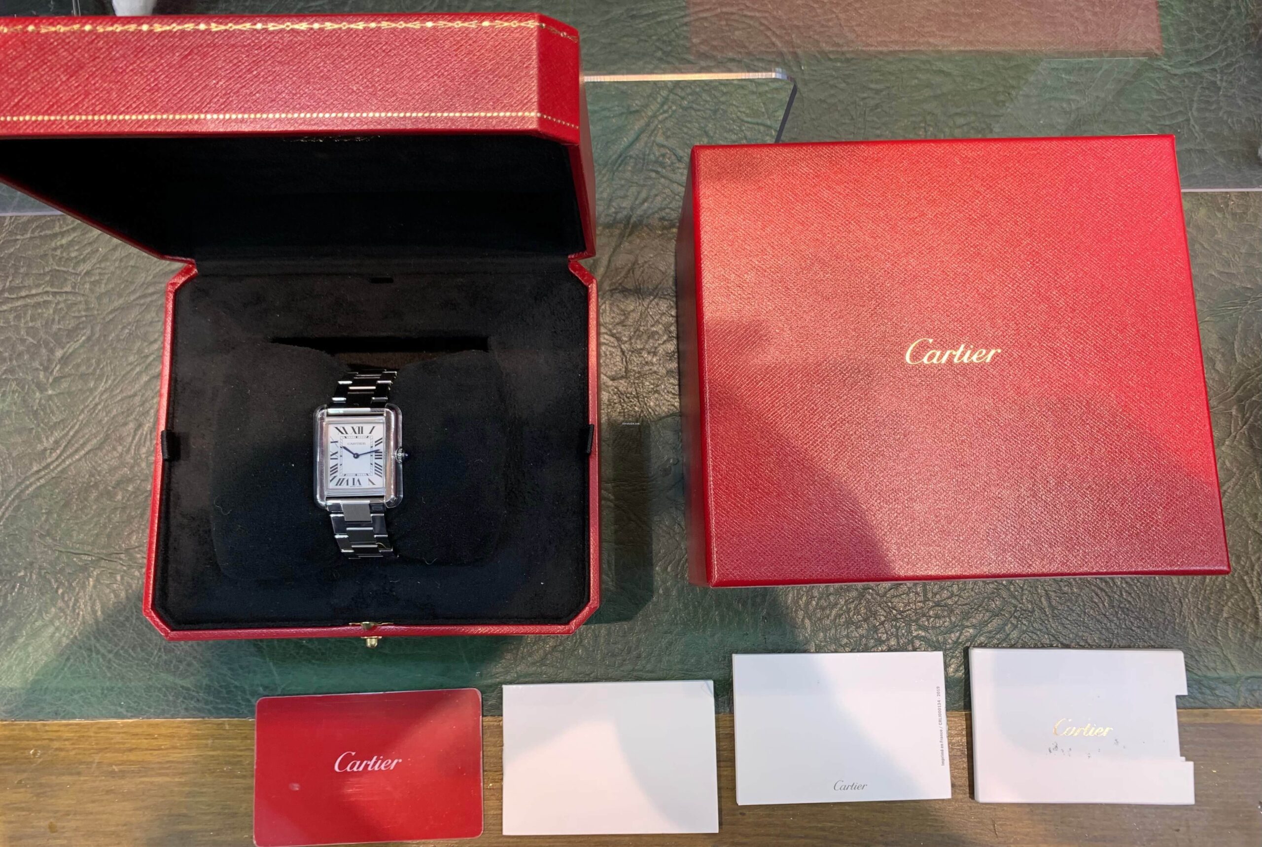 Cartier Tank Solo Quartz 31mm Unisex Watch Box/Papers Mint Condition
