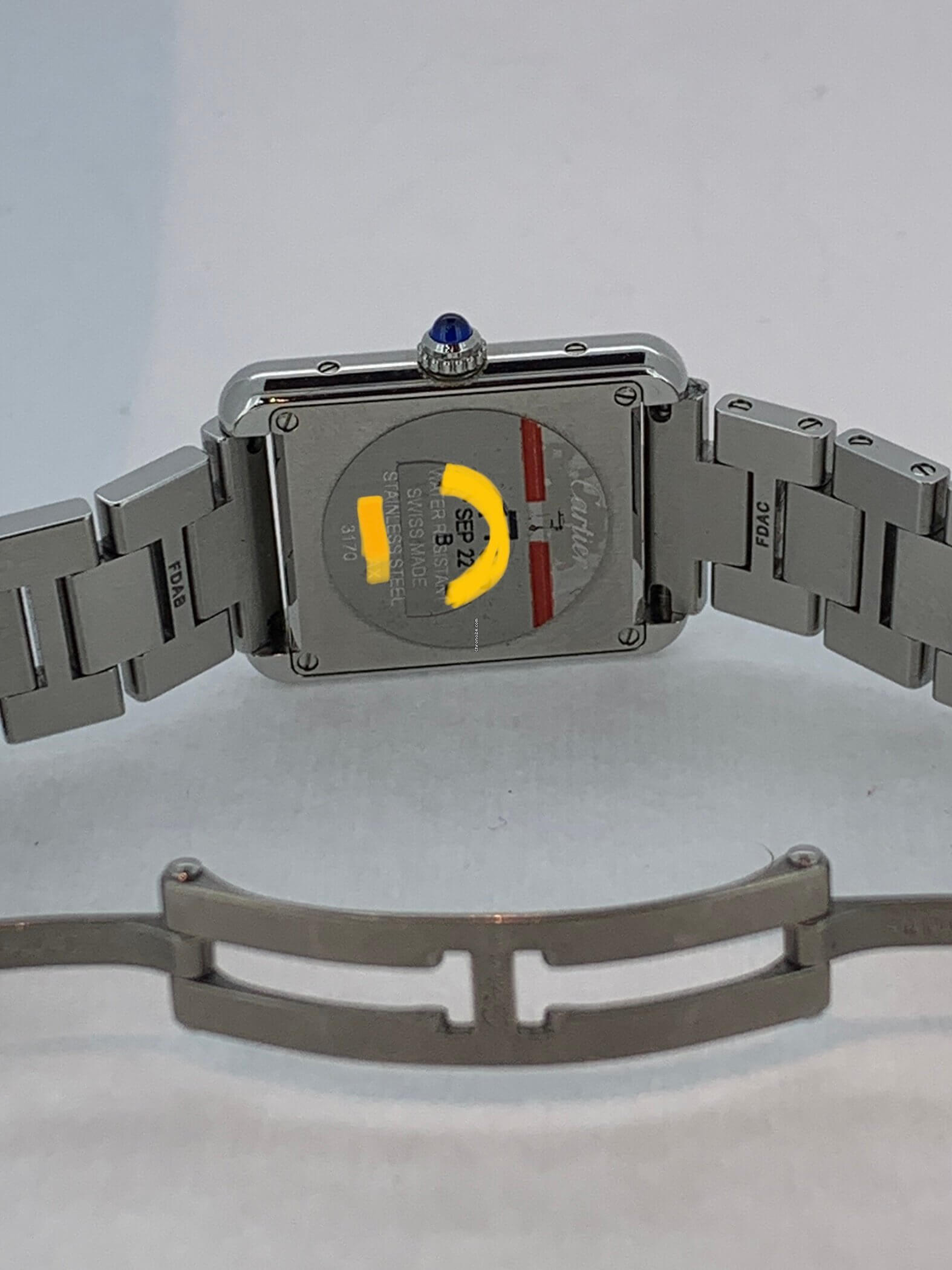 Cartier Tank Solo Quartz 31mm Unisex Watch Box/Papers Mint Condition