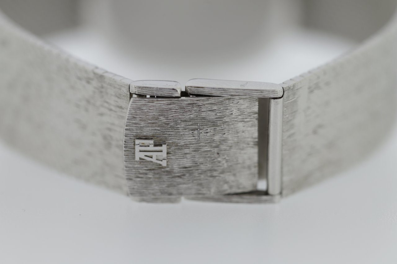 Audemars Piguet 18k White Gold & Diamonds Bezel Automatic Circa 80 Audemars Piguet 18k White Gold & Diamonds Bezel Automatic Circa 80