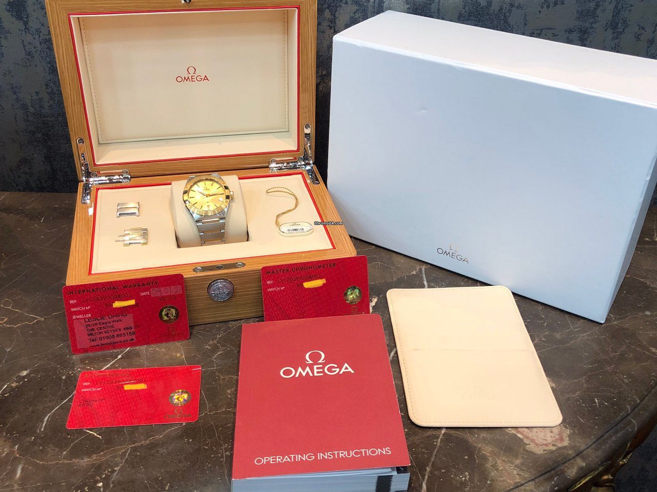 Omega Constellation Chronometer 39 MM Steel & Gold Latest Model Cal. 8800 2021