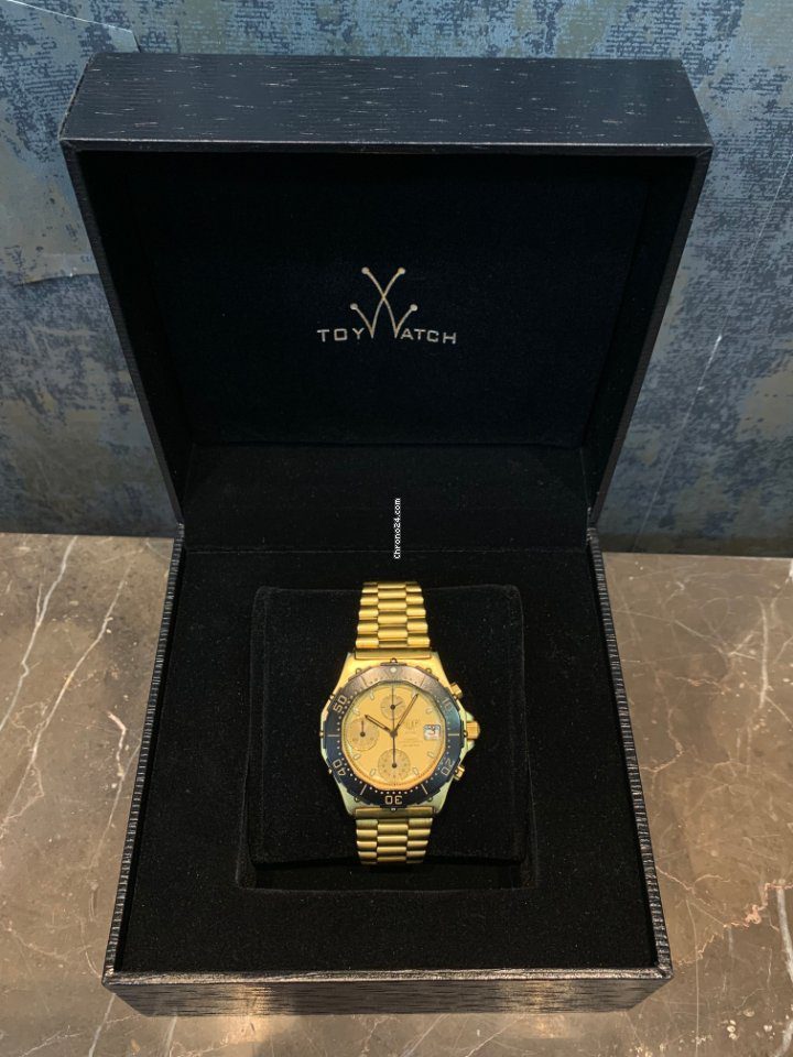 Heuer 3000 Chronograph Gold Plated 36mm - Very Rare Watch Heuer 3000 Chronograph Gold Plated 36mm - Very Rare Watch