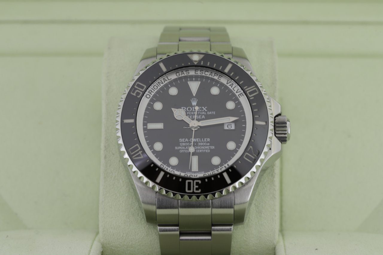 Rolex Sea-Dweller Deepsea 116660 2013 Box and Papers Rolex Sea-Dweller Deepsea 116660 2013 Box and Papers