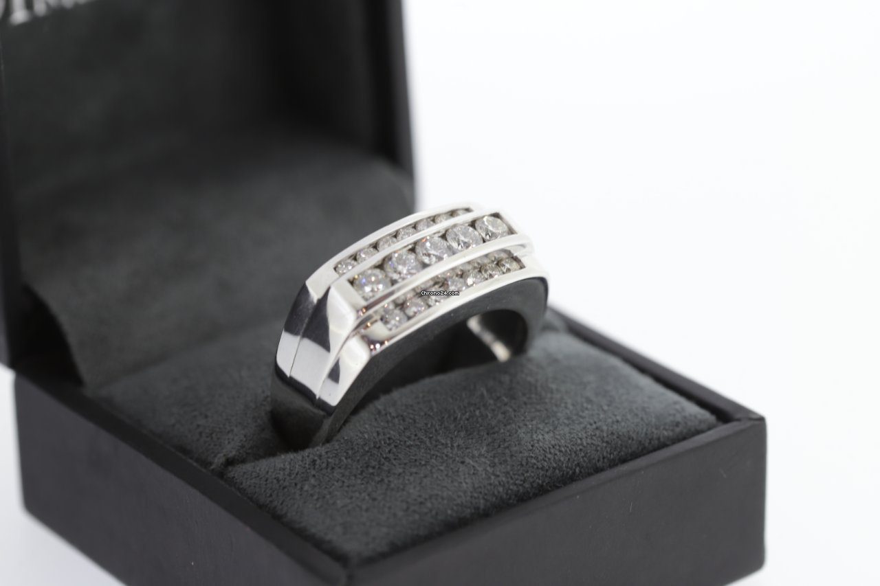 14K White Gold 3 Tier Diamond Ring