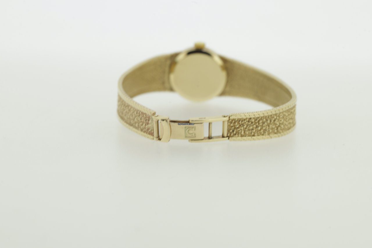 Omega Vintage 9ct Gold Manual Wind Ladies Watch